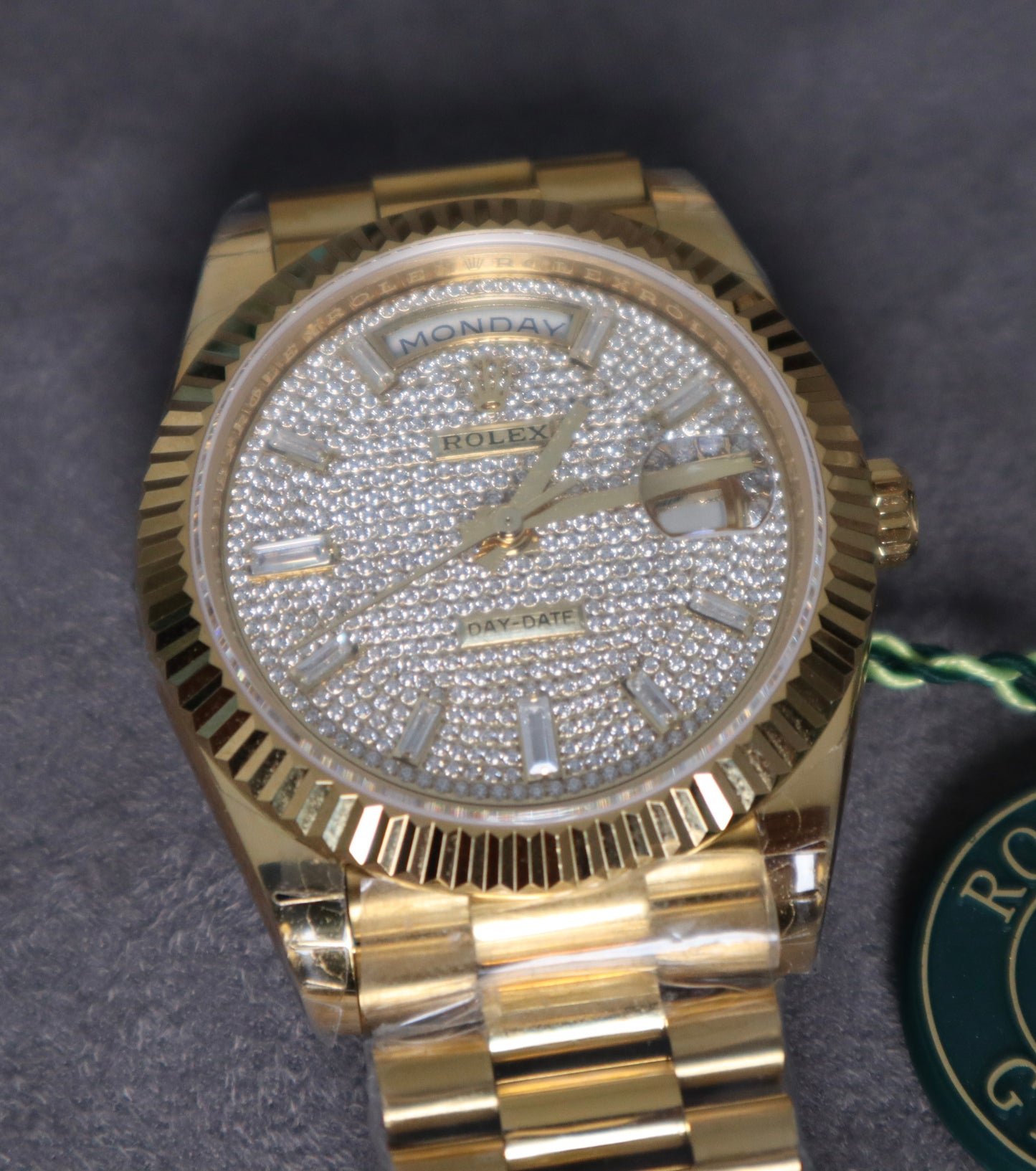 Roled day-Date pave Diamond Dial