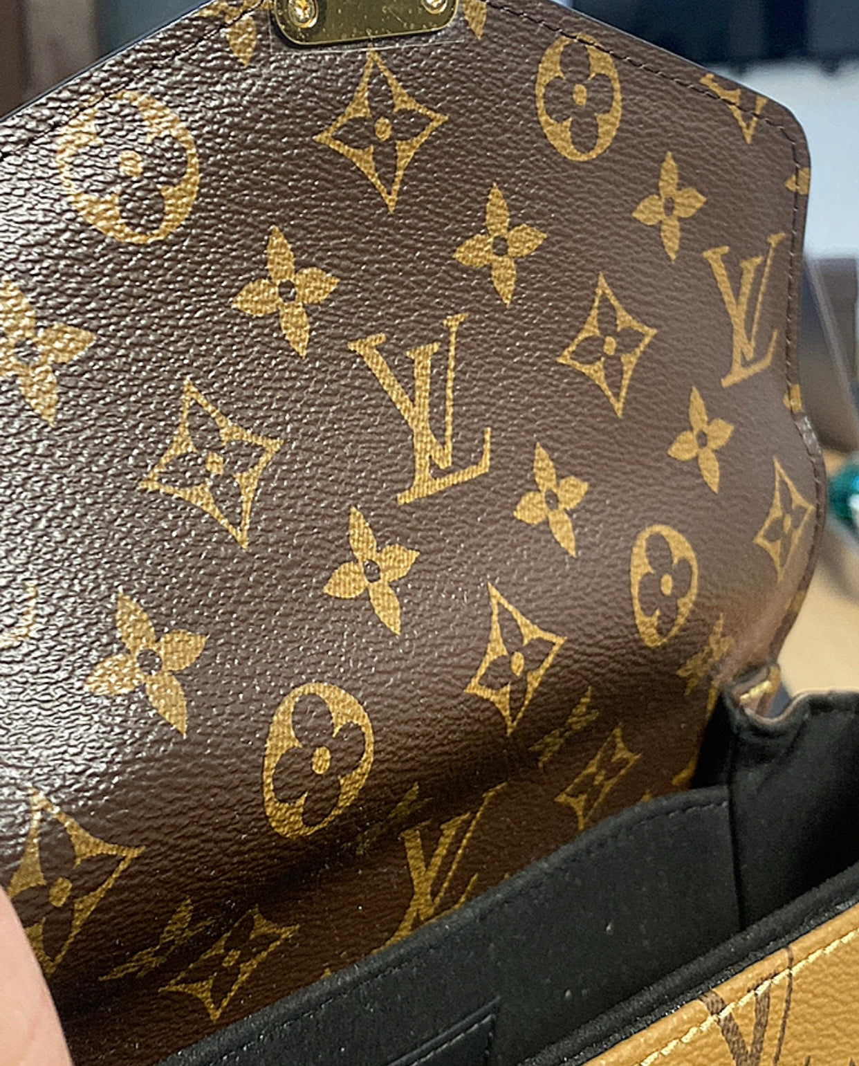 متوفر قطعتين: لويس فيتون جراند ماستر(Louis Vuitton Pochette Métis)