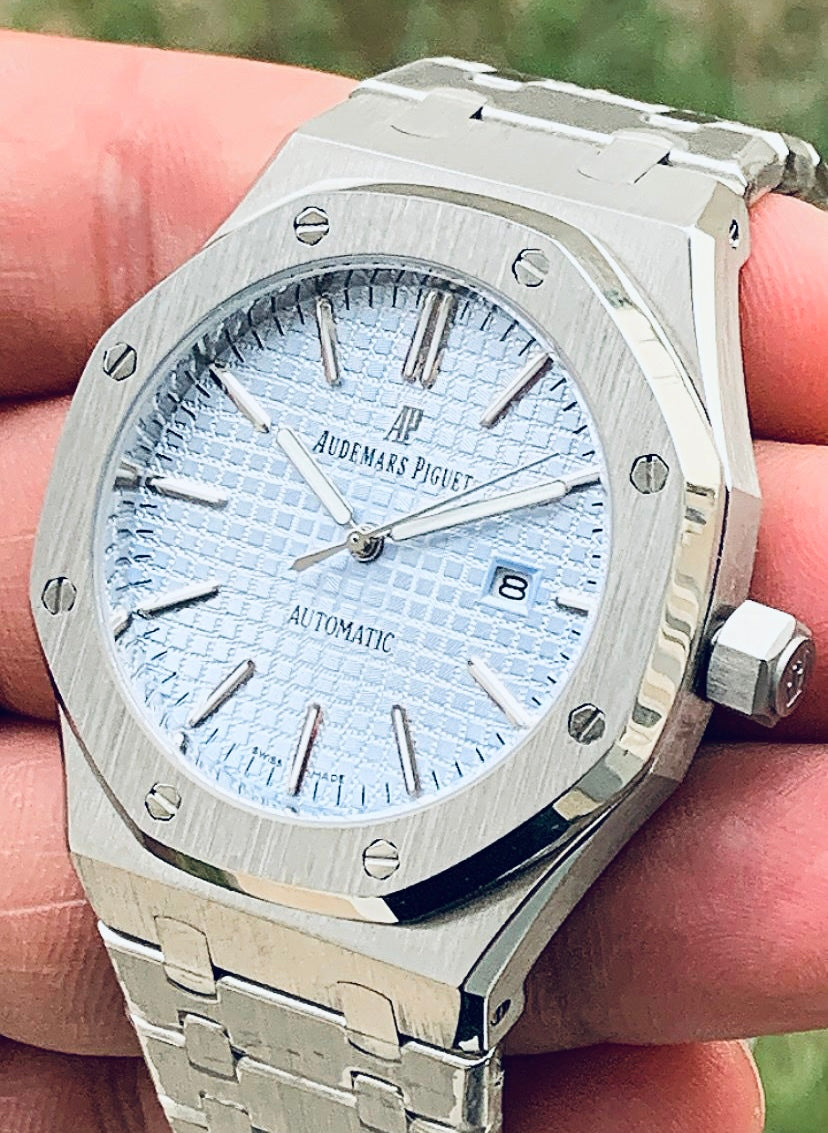 41 mm اوديمارس بيجيه كلين ٢٠٢٤ بلو (AP)