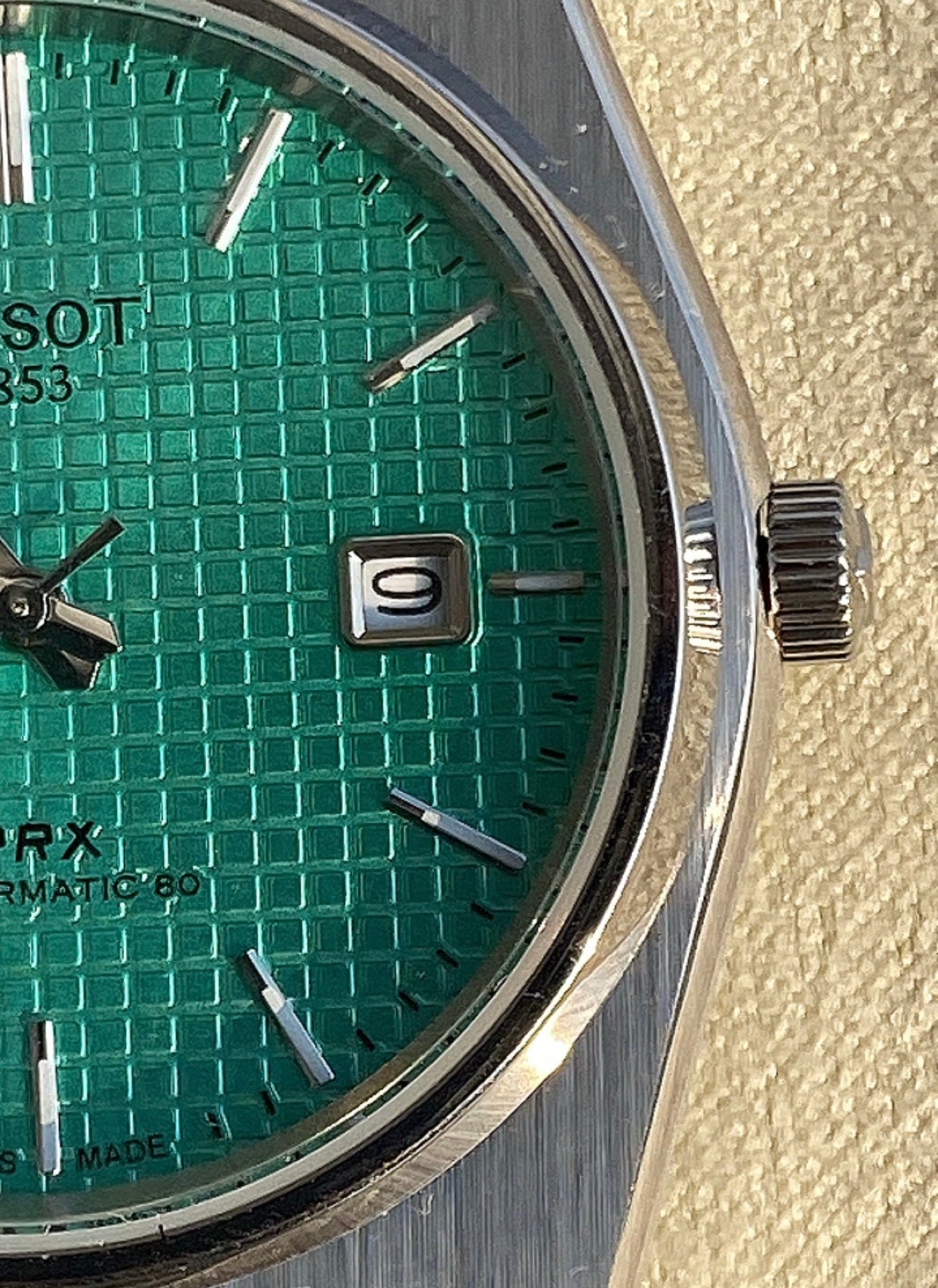40 mm تيسوت باكس باورماتيك تيفاني- سوبر كلين متوفر قطعتين