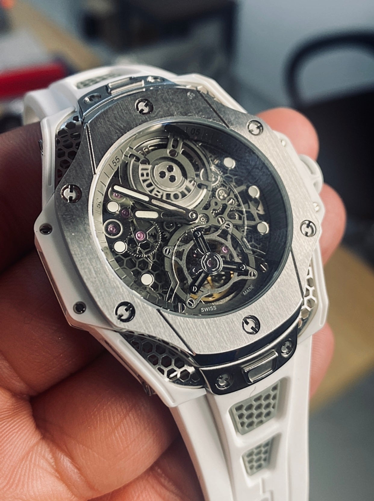 Hublot BigBang 2024 - هابلوت بيج بانج ابيض  كلون ماستر طبق الاصل
