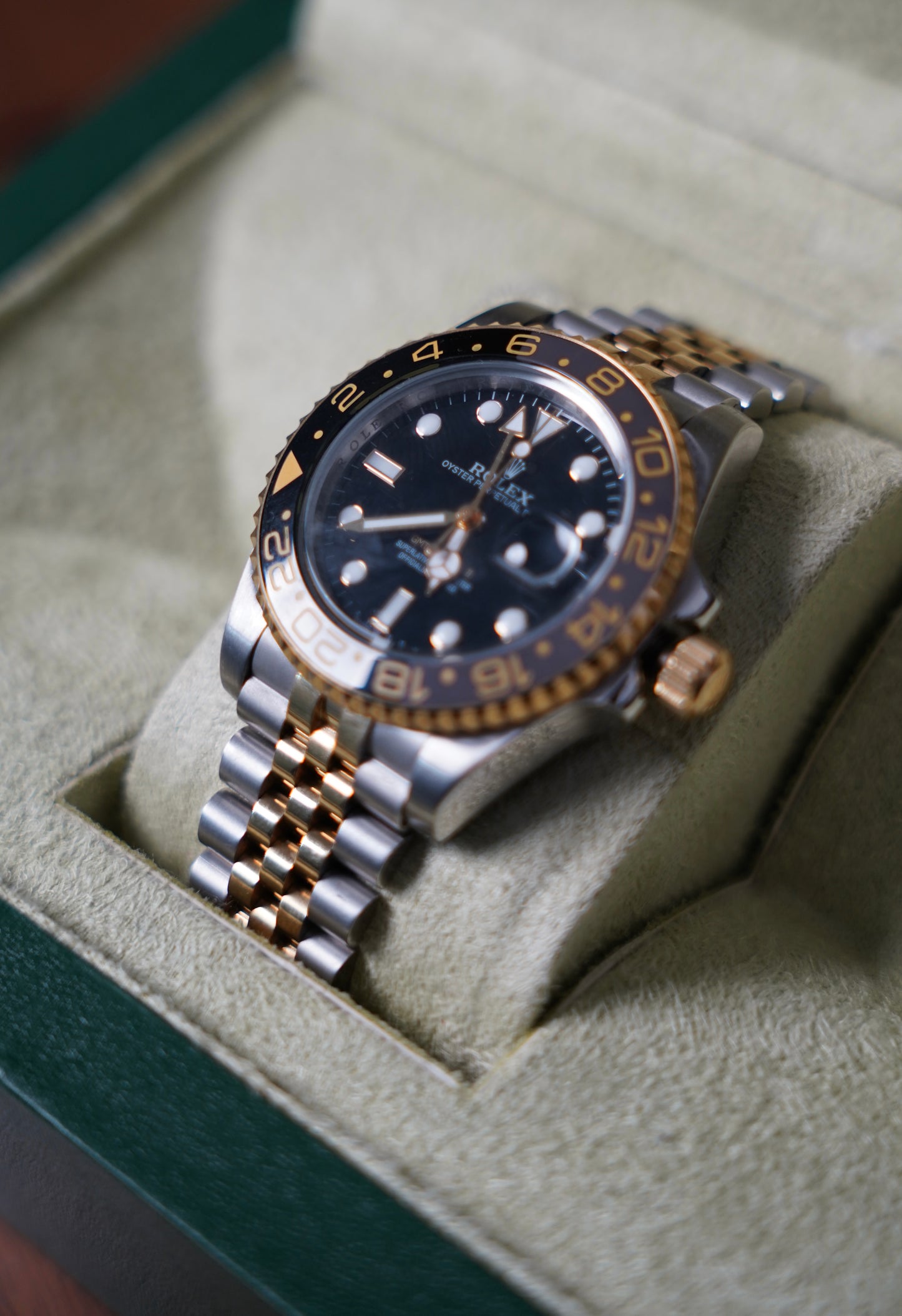 Rolex GMT Master Gold 43 mm