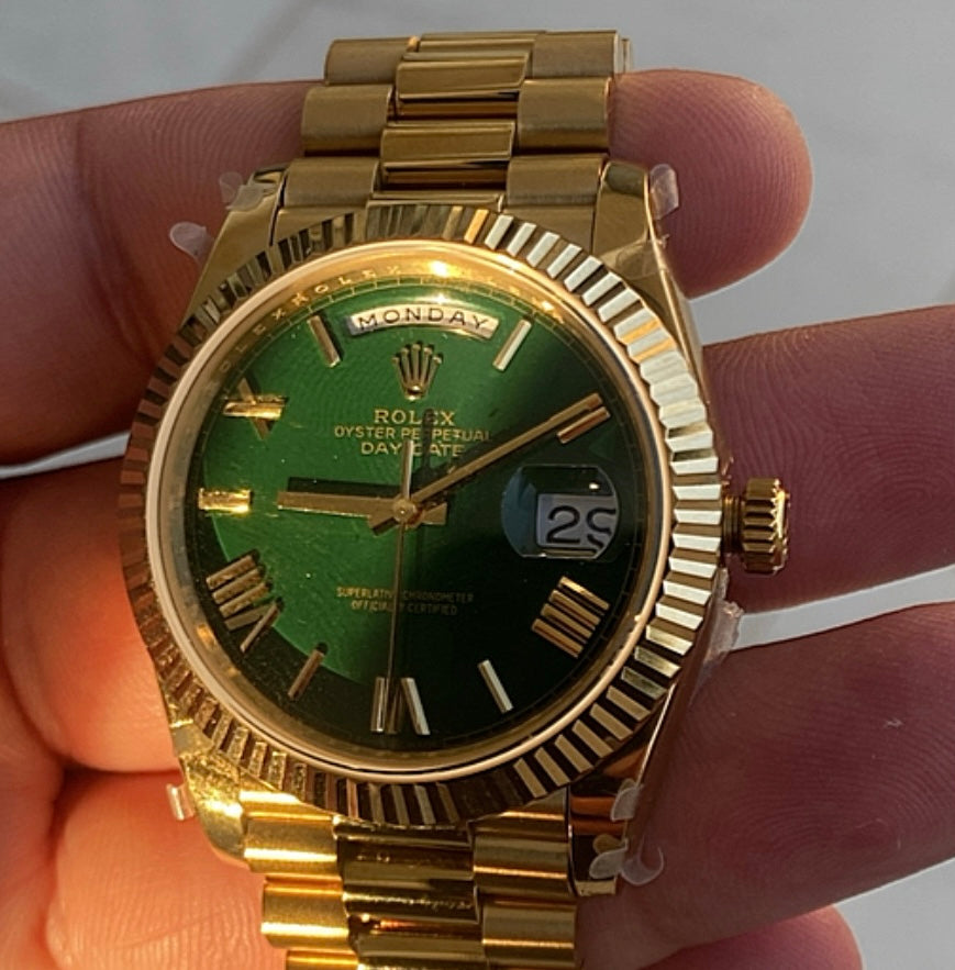 الصور حقيقية دون اي تعديل - رولكس داي ديت فول يالو جولد كلين ماكينة سويسري طبق الأصل لا تميز