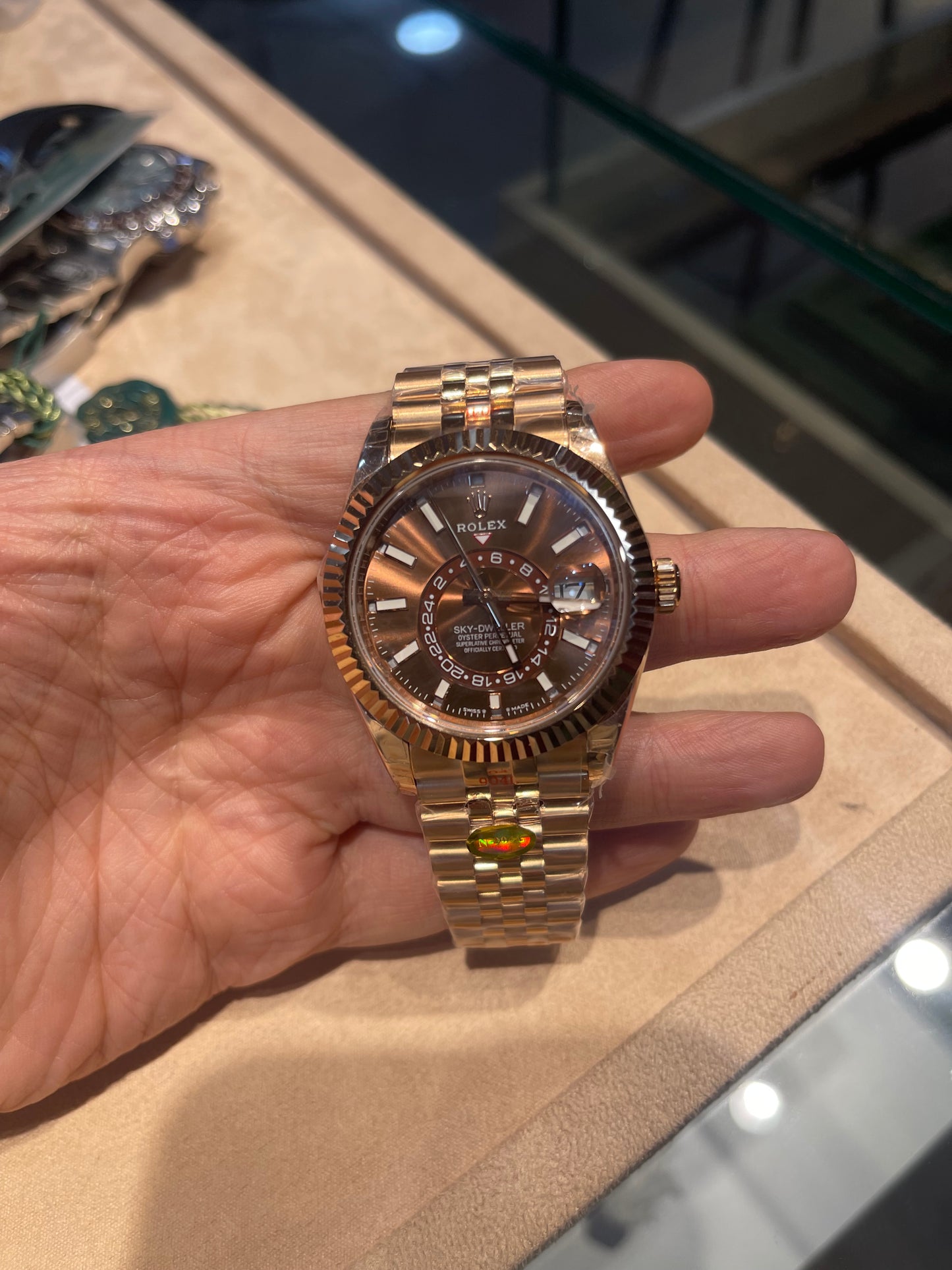 رولكس سكاي دويلر جوبلي روز جولد - كلين اعلى كوالتي