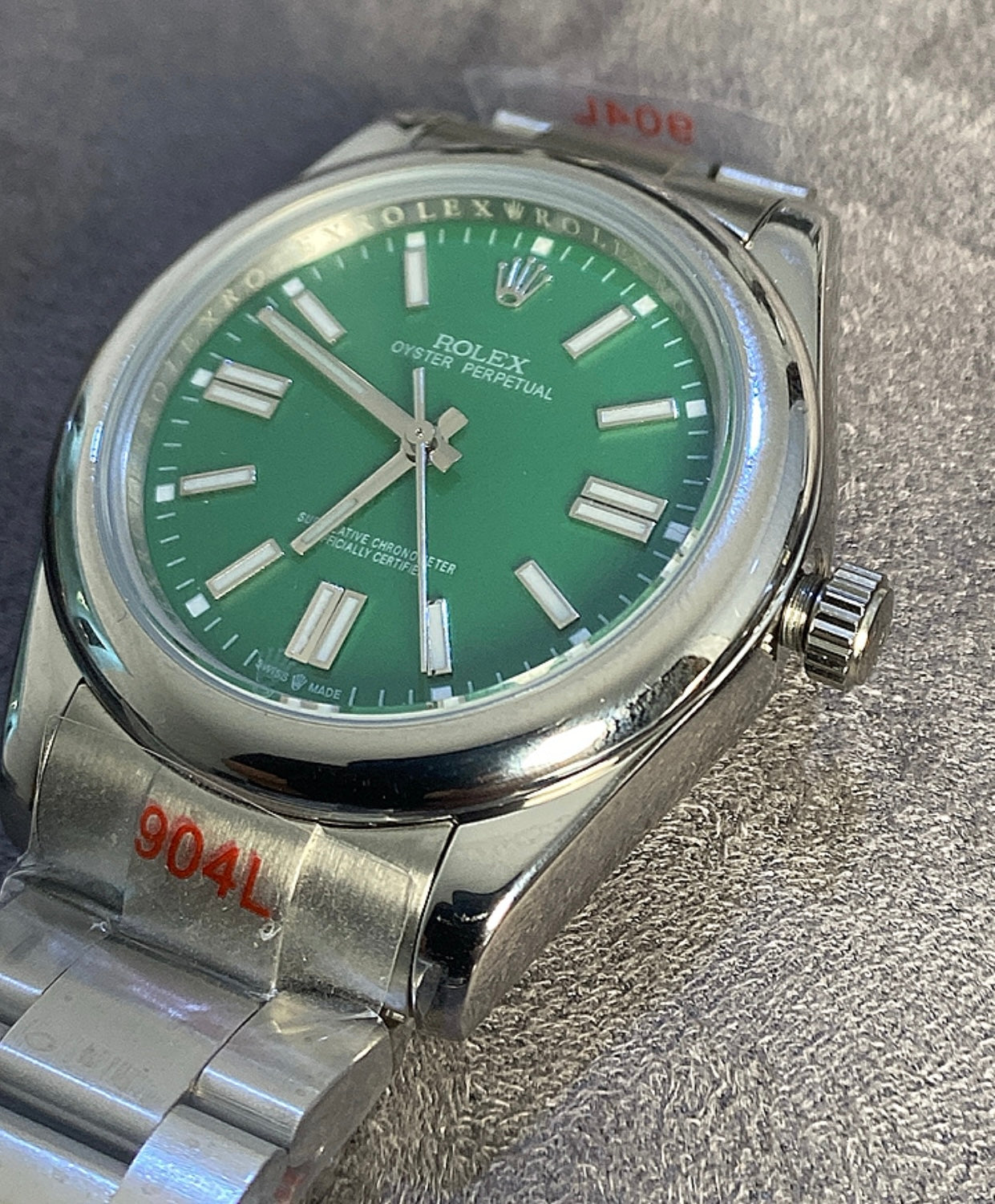 Rolex oyster perpetual Green - متوفر قطعتين جراند ماستر