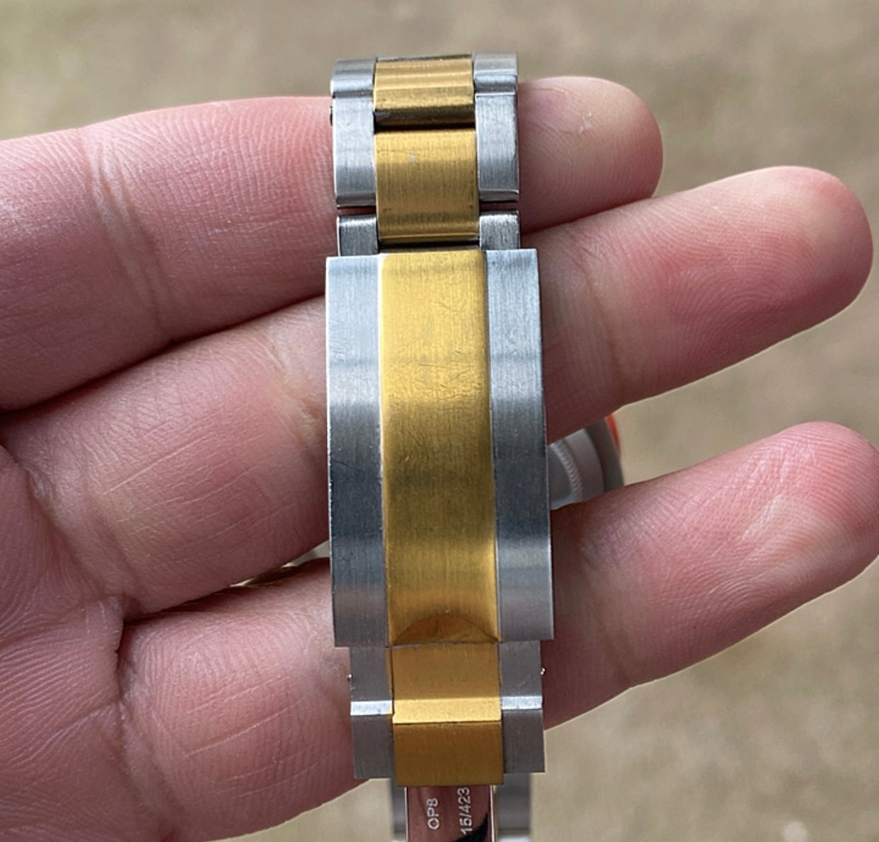 41 mm رولكس ساب مارينر اصدار نادر - ازرق و ذهبي