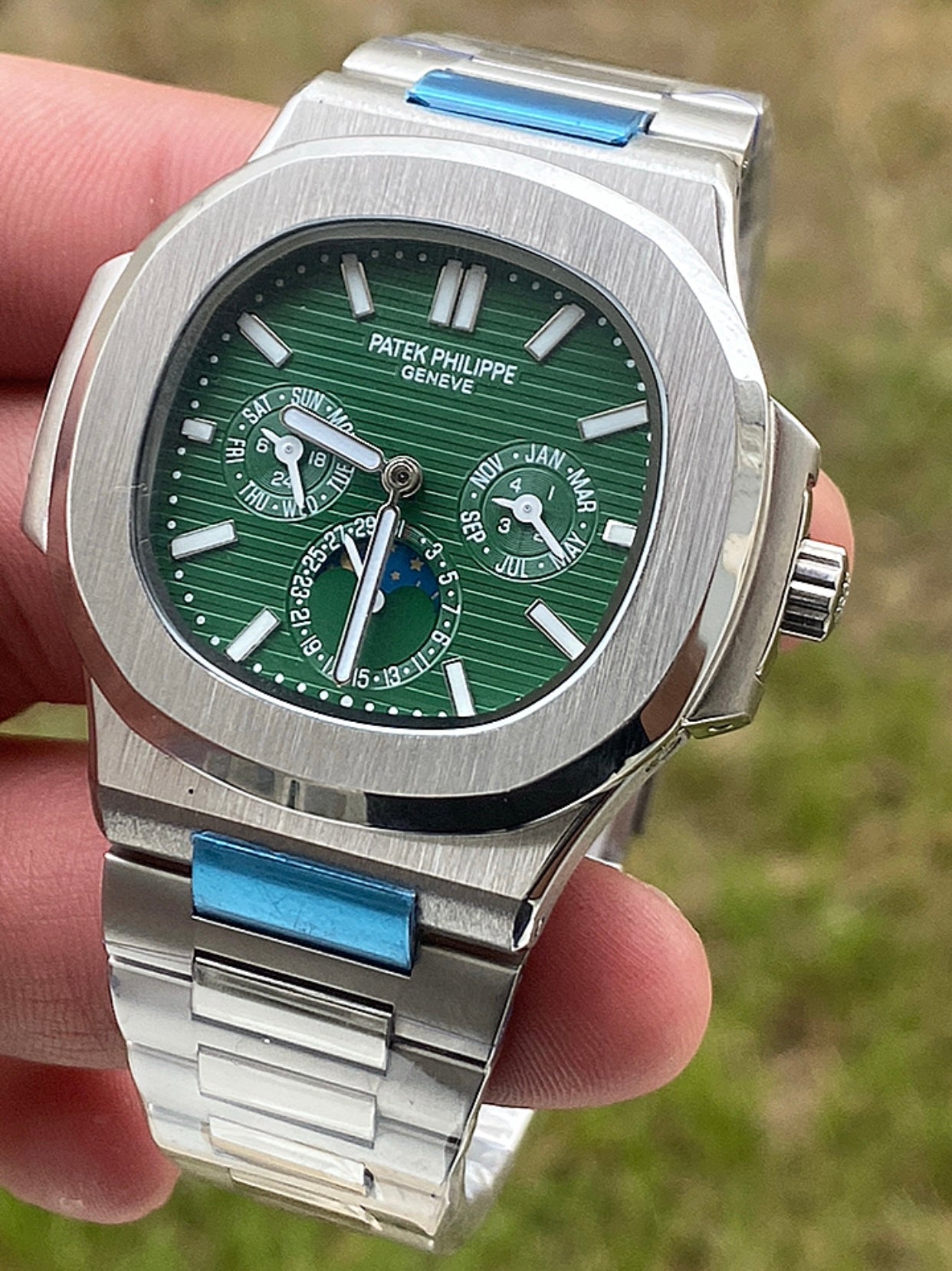 40.5 mm باتيك فيليب نوتلس كرونوجراف مينا ابيض  -   -كلين