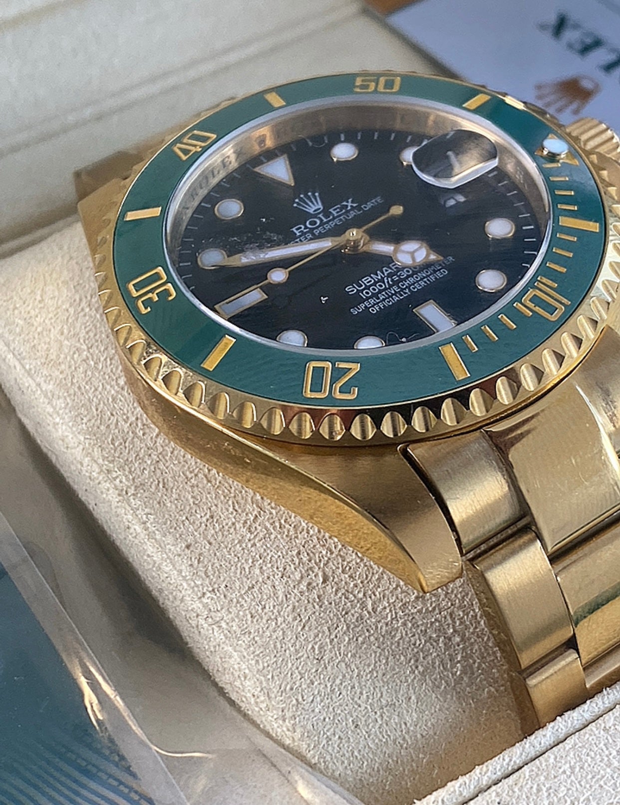 41 mm رولكس سابمارينر ستاربكس مينا اسود + ستراب ذهبي كامل- مستعمل بحالة الجديد