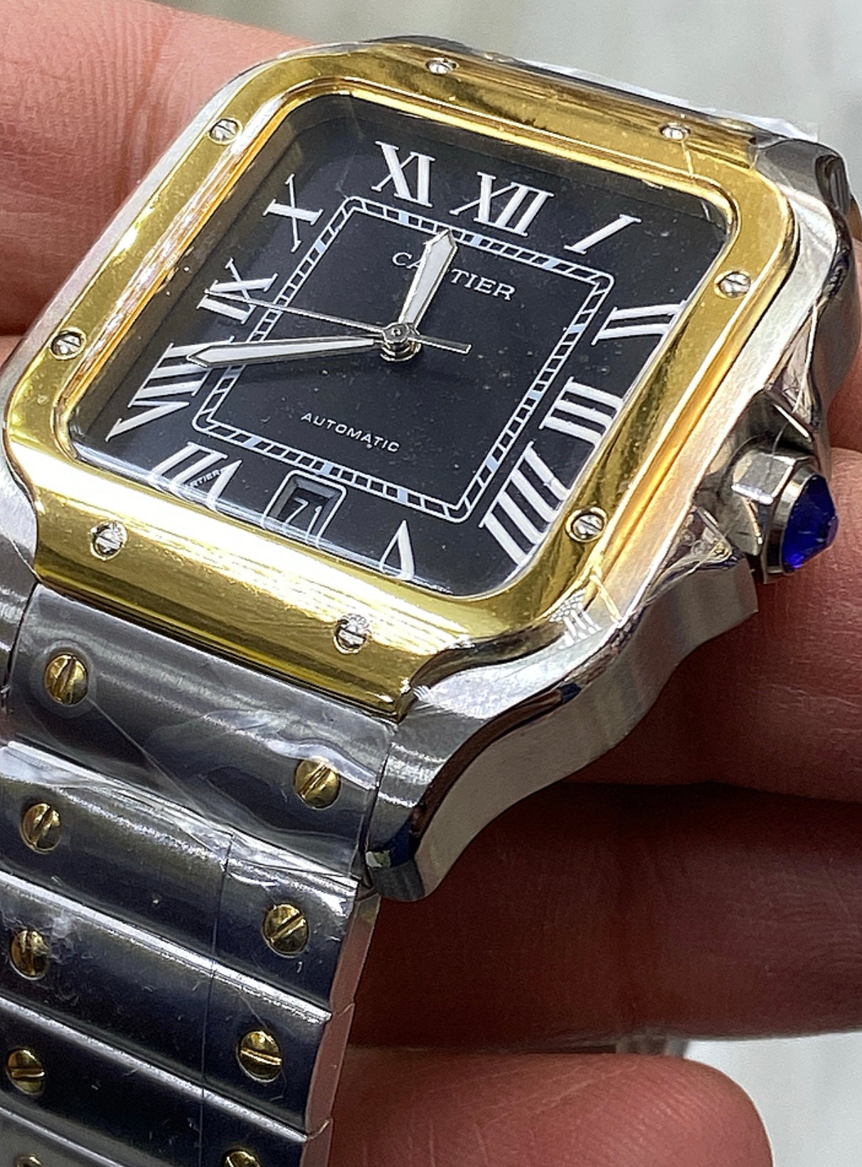 39,8  mm كارتير سانتوس إطار ذهبي ومن الداخل اسود - كلين تايتل