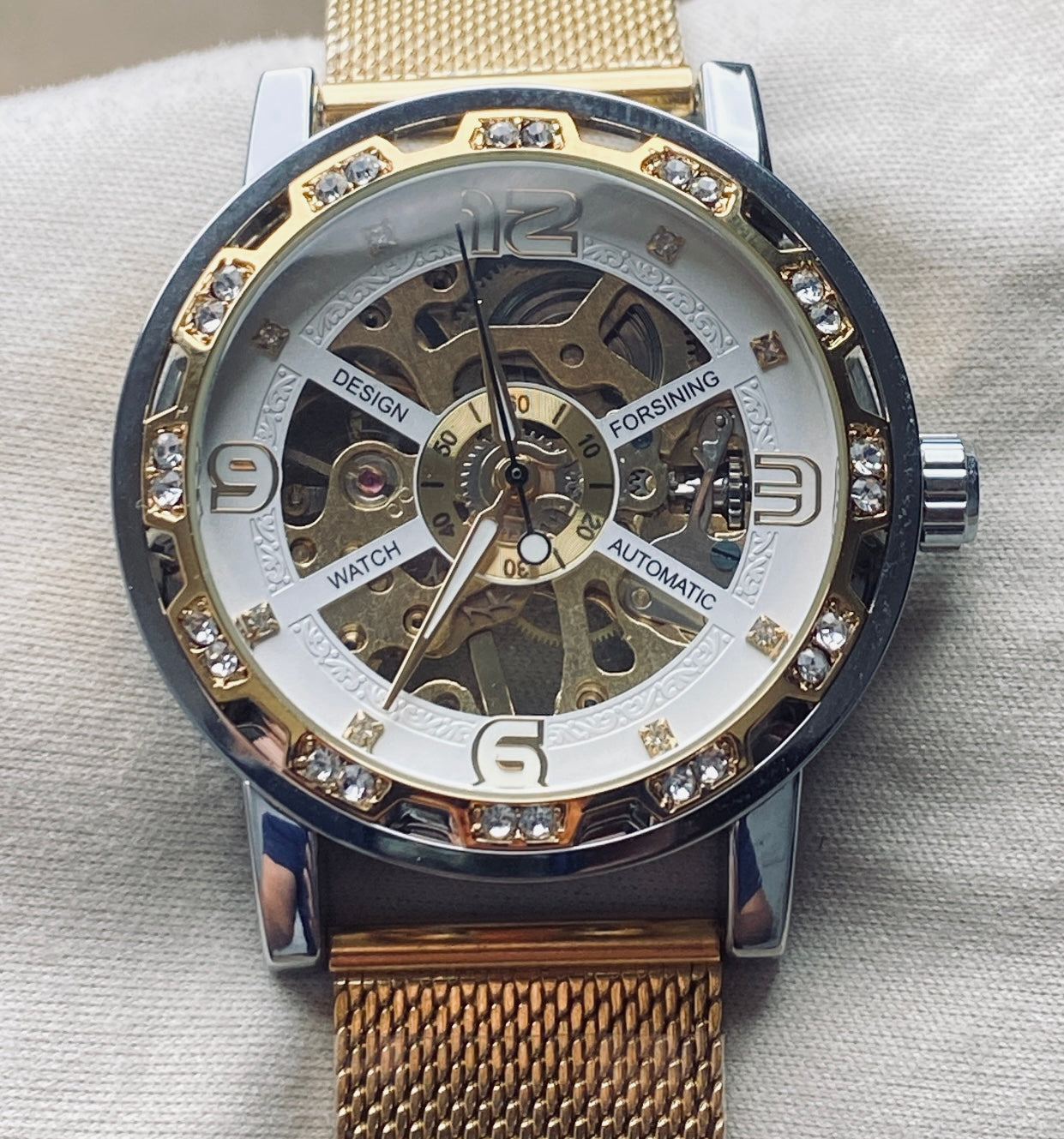 ساعة تايتان جولد اوتوماتيك اصدار 2024