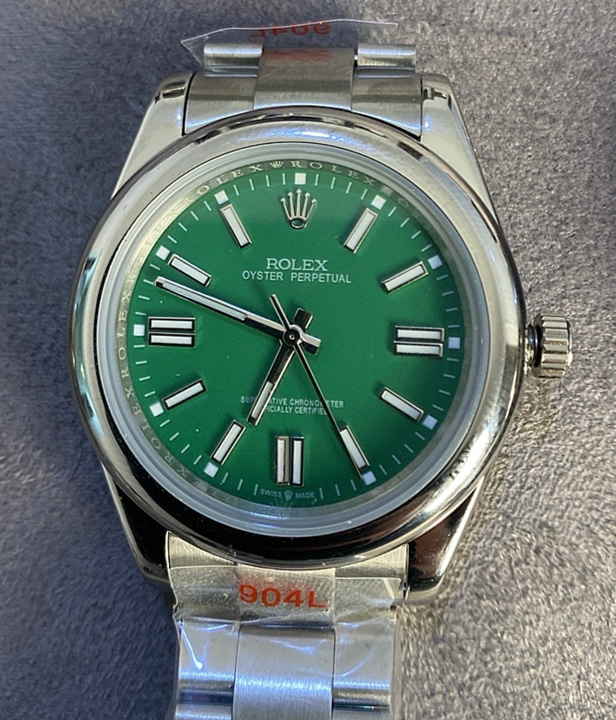 Rolex oyster perpetual Green - متوفر قطعتين جراند ماستر