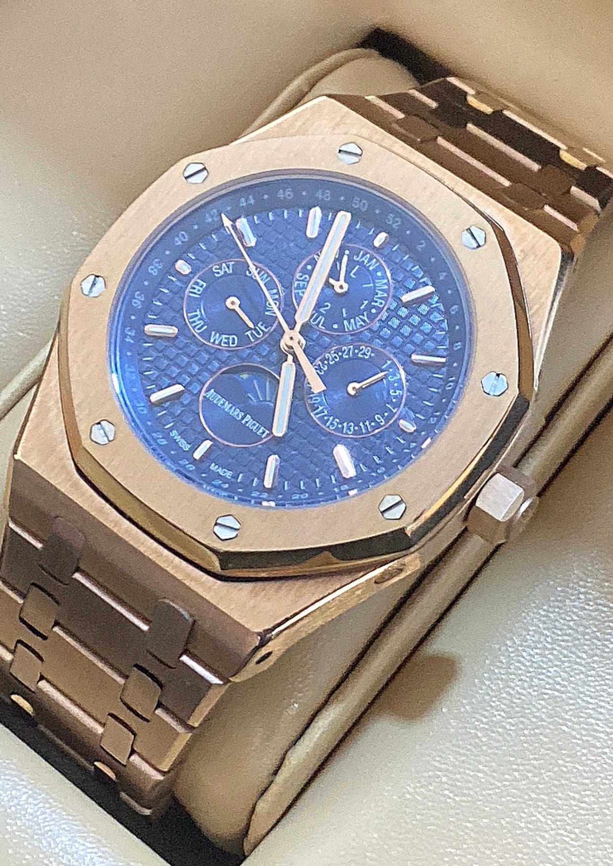 Ap royal ouk  41 mm رويال اوك كلين تاتيل - نادرة جدا جدا -