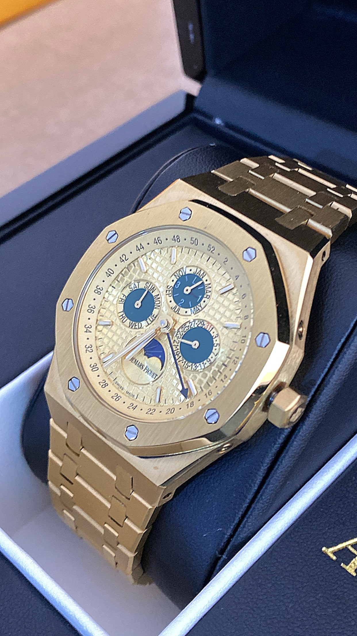 AP Royal Oak Calendar Full gold 41 mm - مصنع كلون طبق الاصل