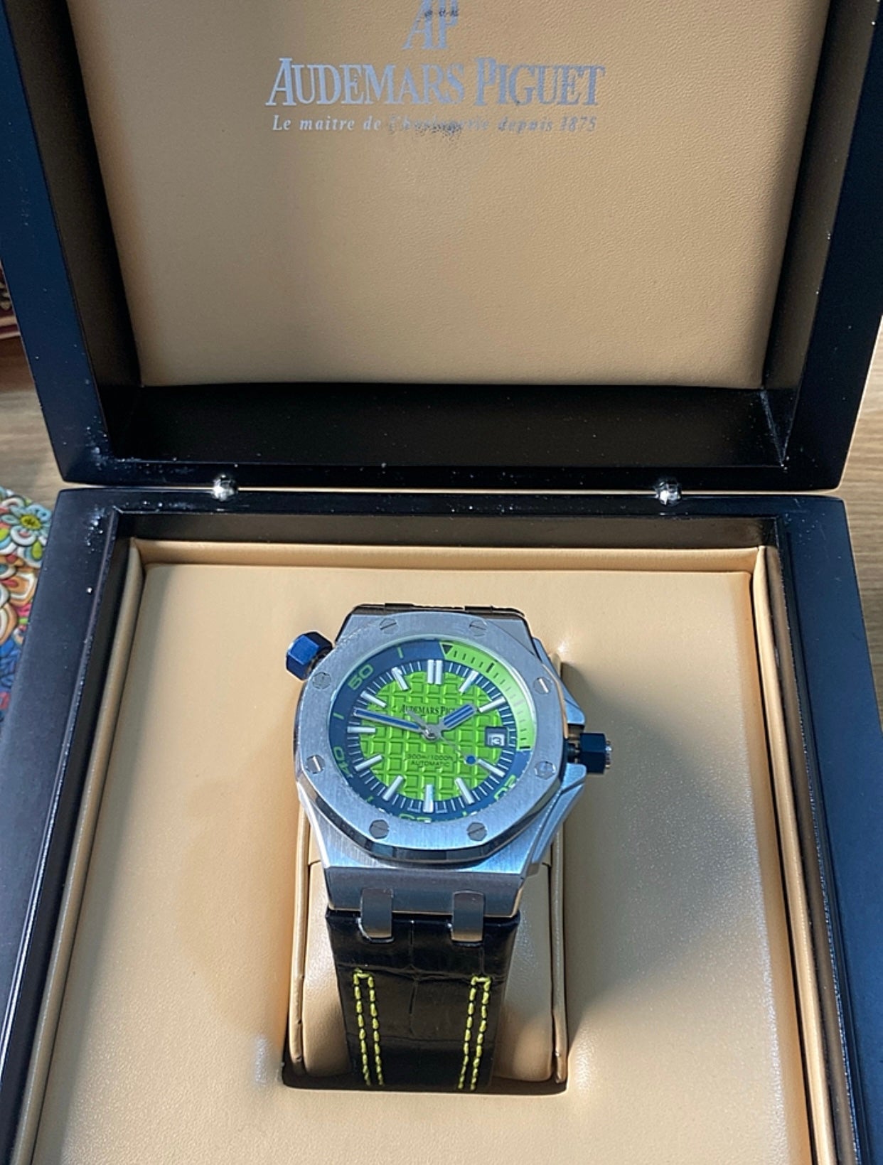AP offshore 42 mm  - اوف شور كلون طبق الأصل - قطعة واحدة لون فسفور ستراب جلد   (AP 3)