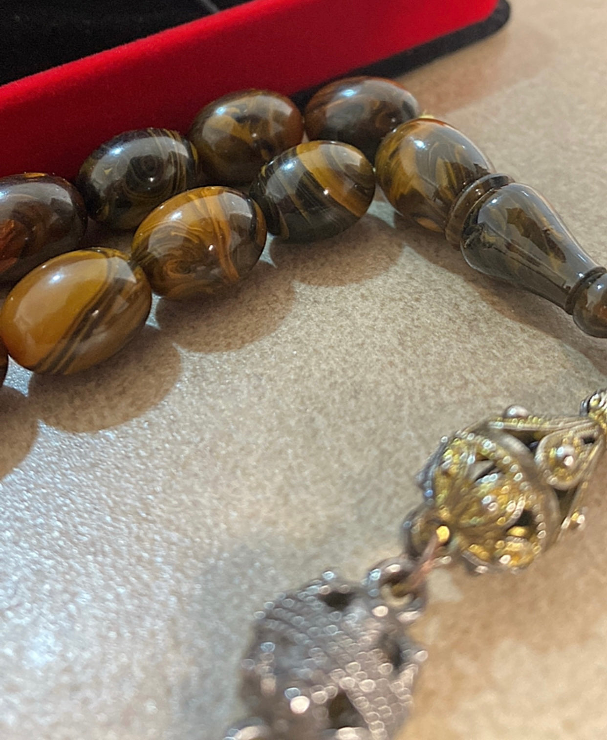 سبحة حجر سندلوس نقي ١٠٠٪  S19- متوفر قطعة واحدة من هذا التصميم