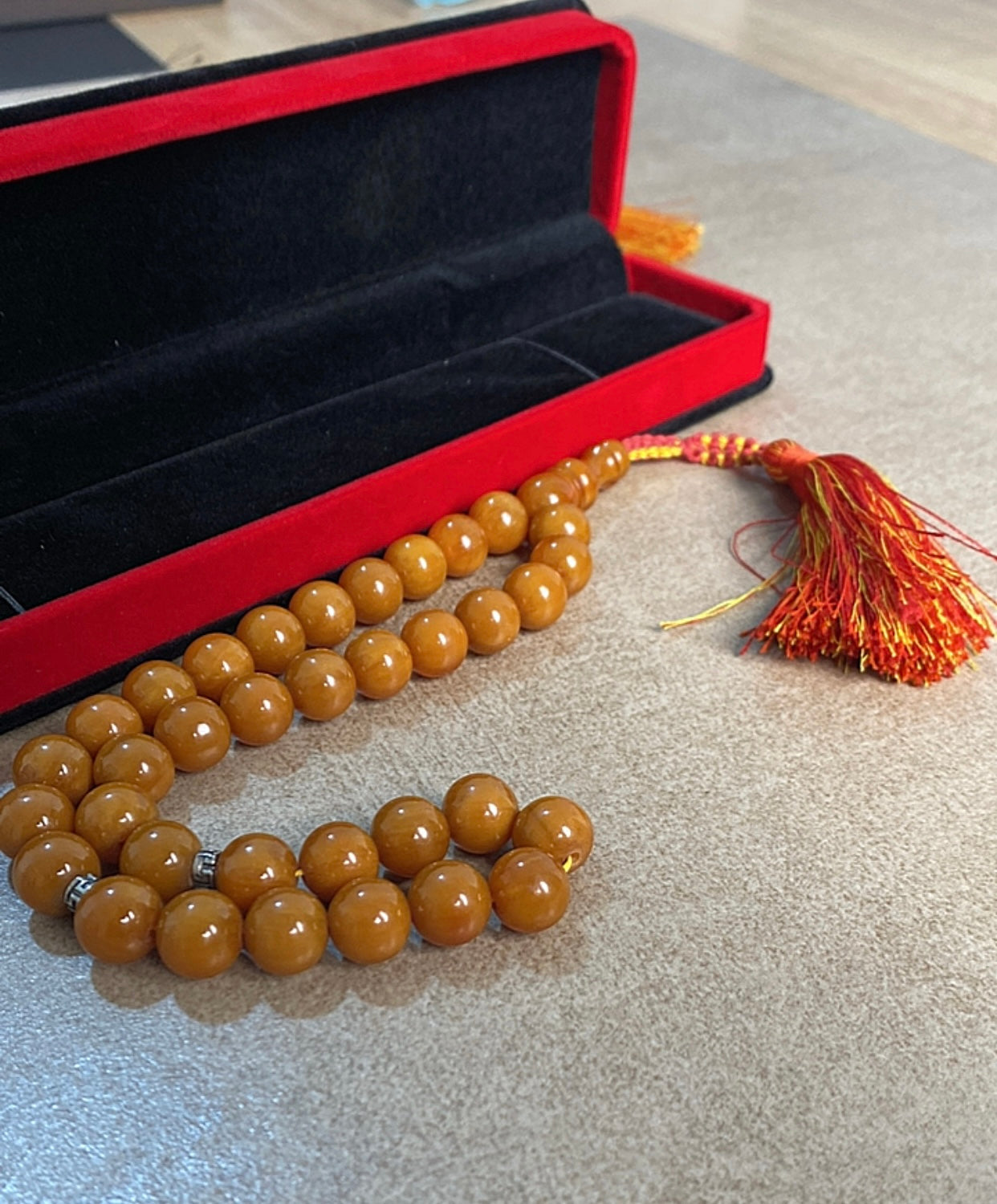 سبحة حجر سندلوس نقي ١٠٠٪  S21- متوفر قطعة واحدة من هذا التصميم