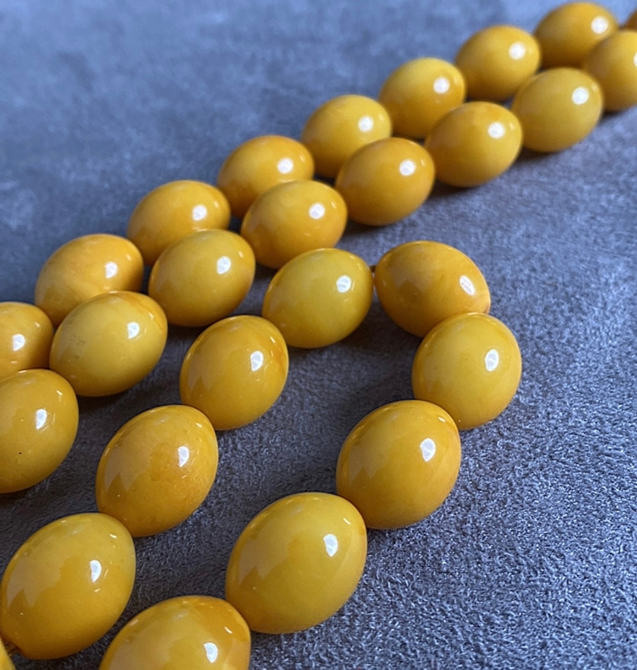 سبحة كهرب ألماني كبس - ذهب صافي عيار ٢١ ( ليس طلاء )