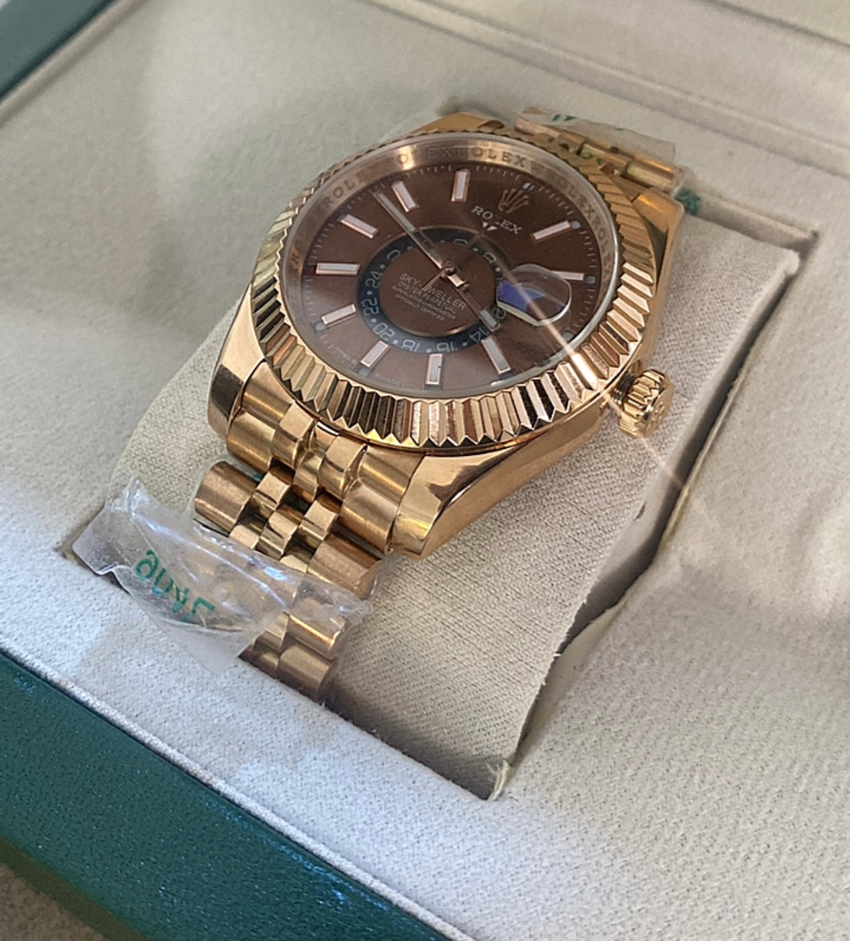 42 mm ساعة رولكس سكاي دولر سوبر كلين - روز جولد بالكامل