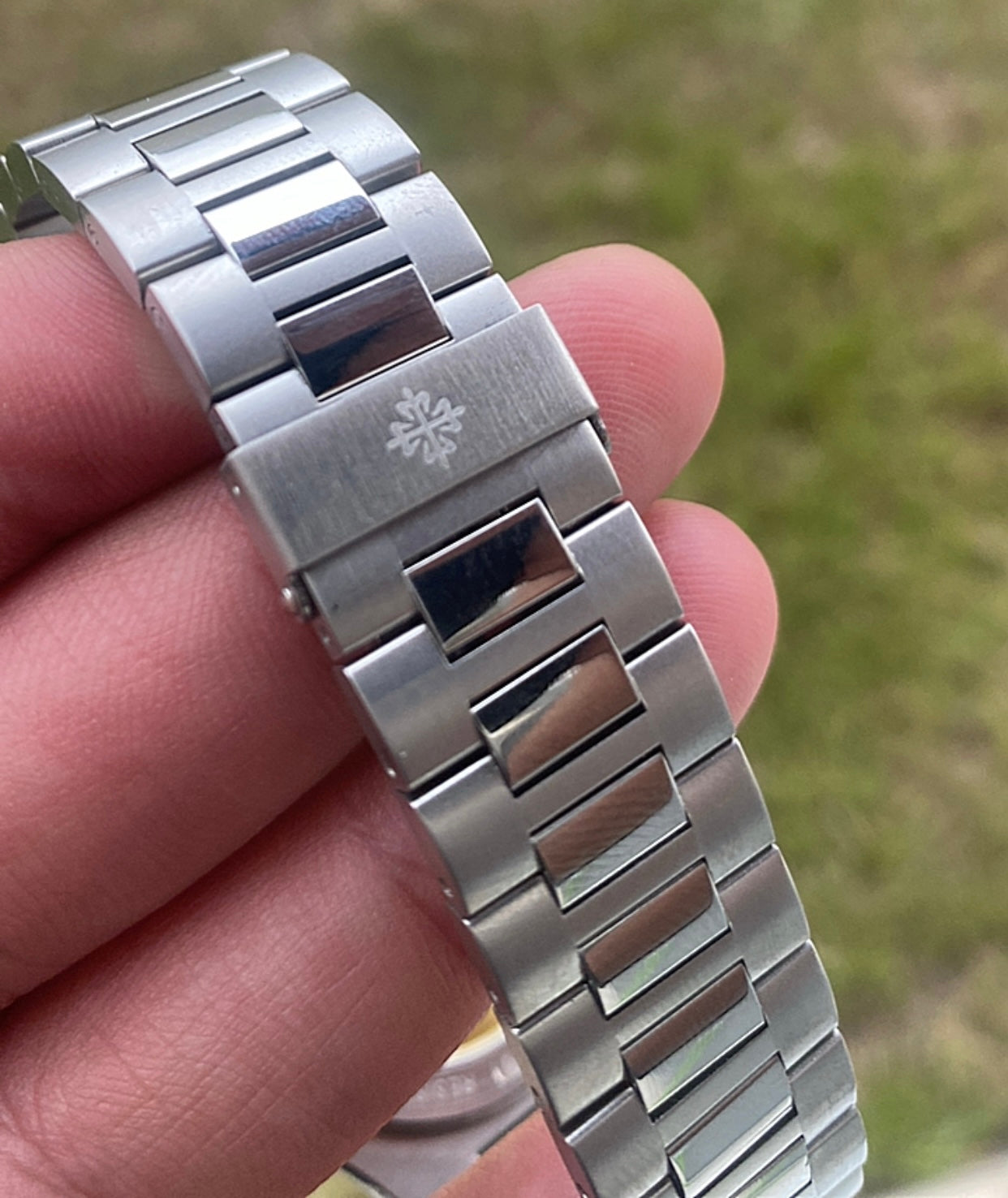 40.5 mm باتيك فيليب نوتلس كرونوجراف مينا بني -كلين