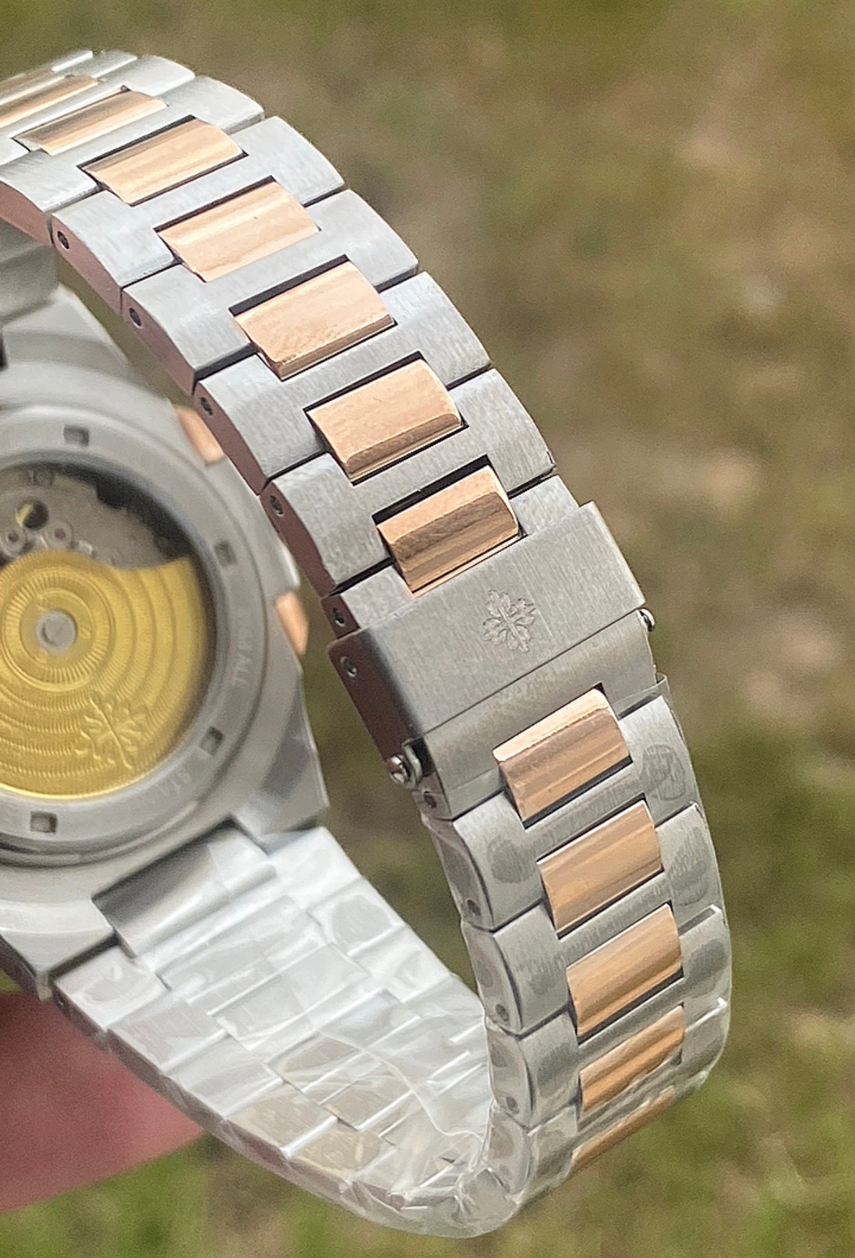 40.5 mm باتيك فيليب نوتلس روز جولد و سلڤر مينا كحلي -كلين