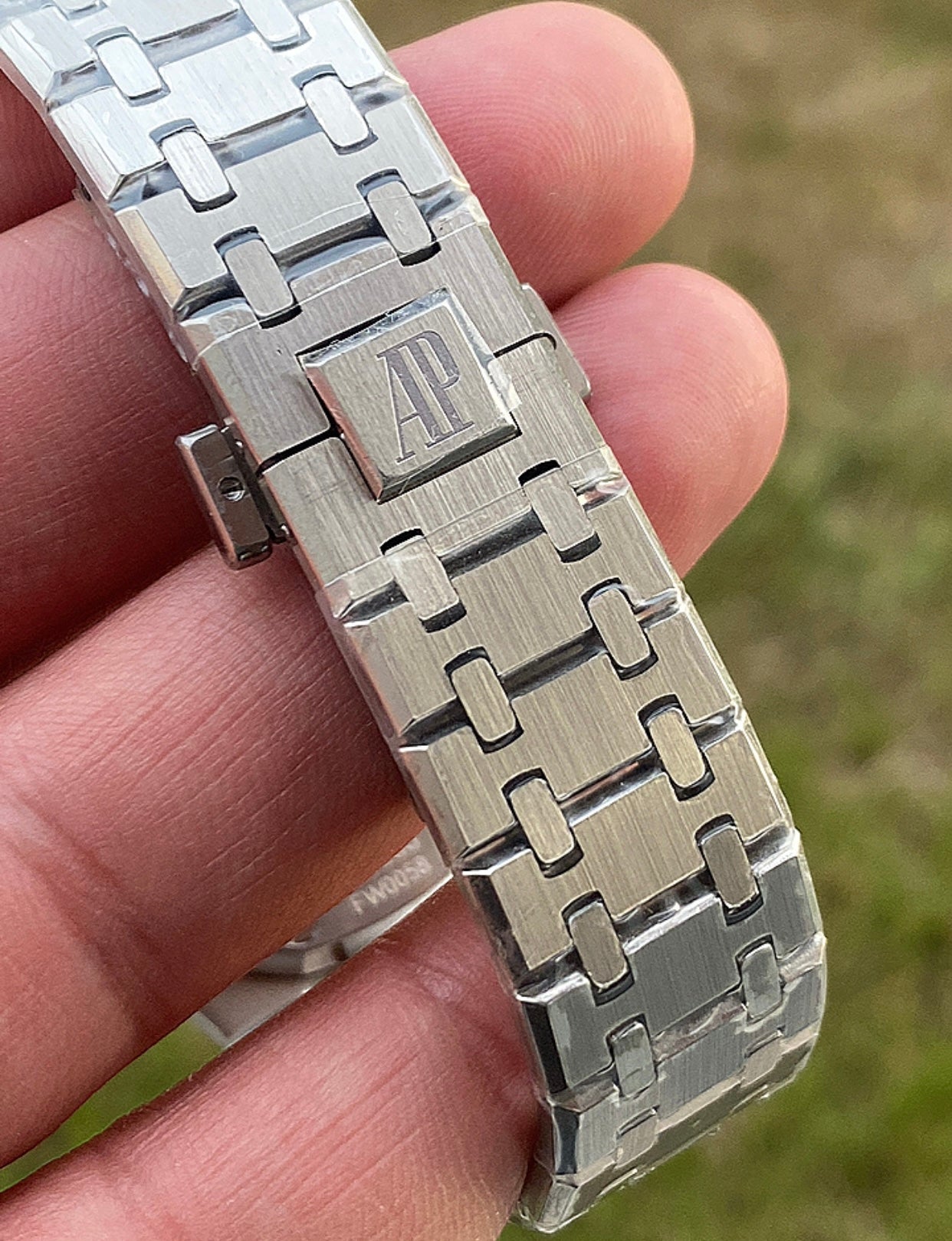 Audemars Piguet Royal Oak Tourbillon Extra-thin Clean 41 mm - رويال اوك توربيلون مينا نيلي