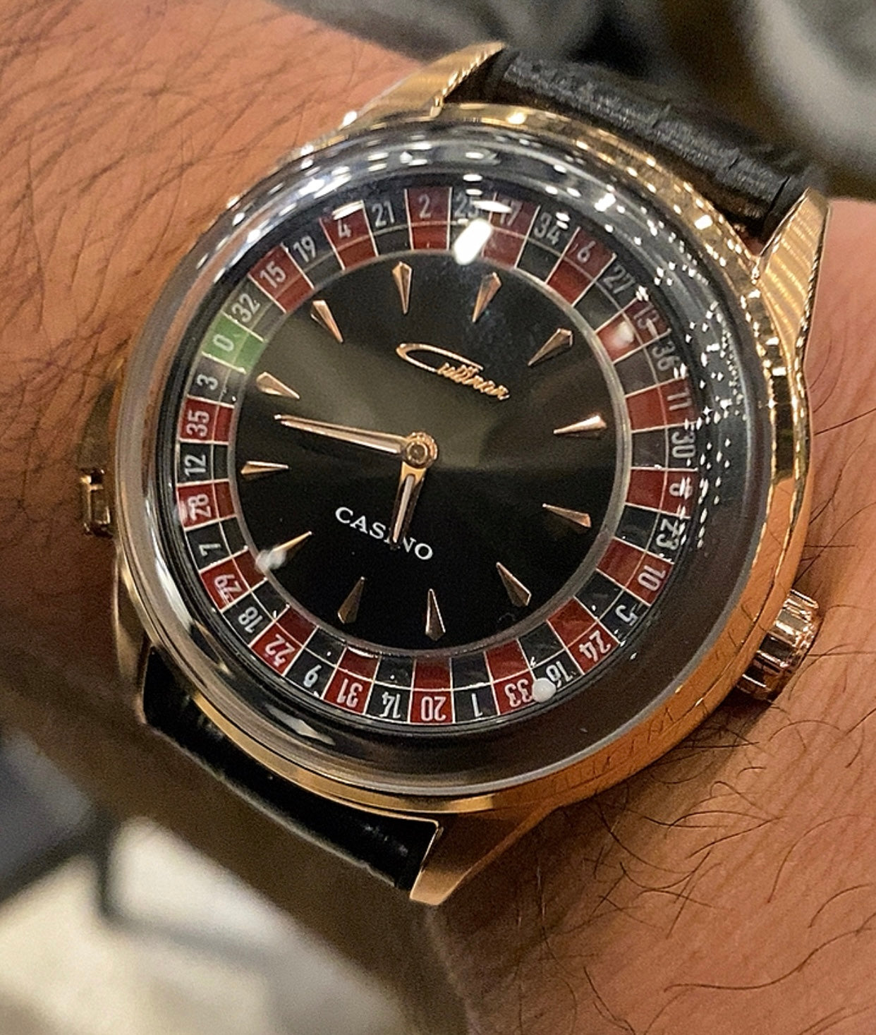 كولينان كازينو أصلية - متبقي من الكفالة 9 أشهر ( متوفرة الآن في عمان ) السعر بالأردني ٤٠٠ دينار