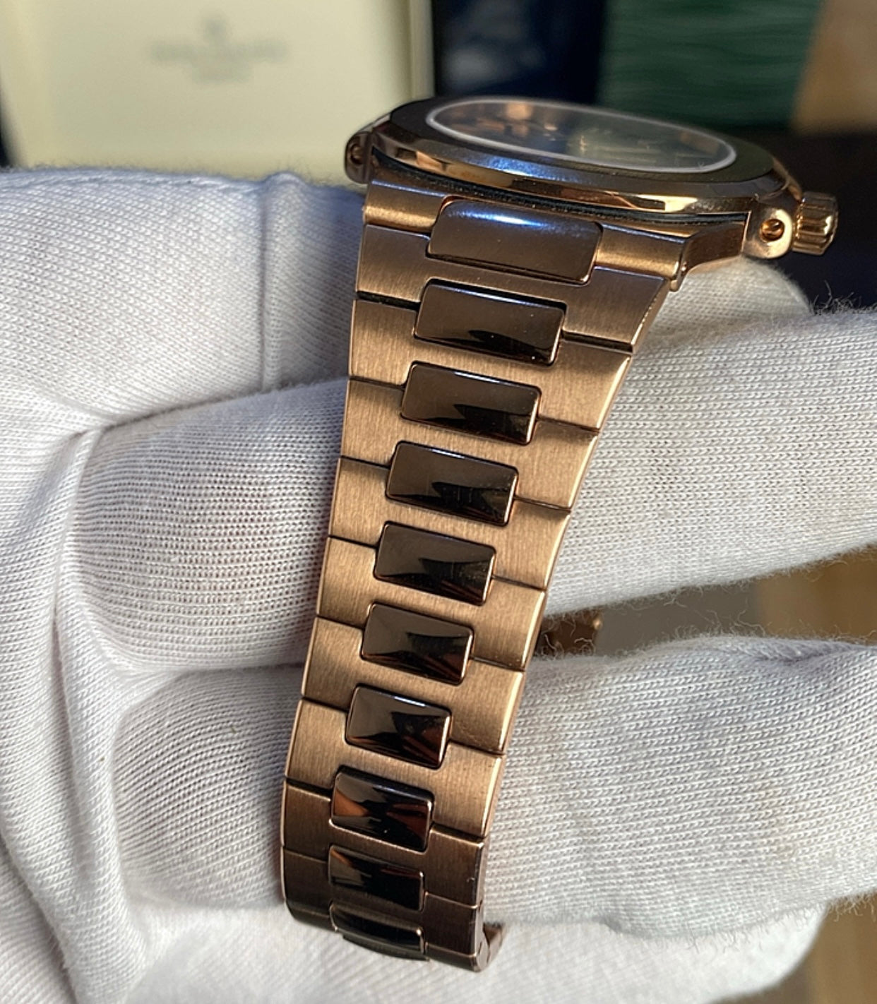 patek philippe 5711- تطابق ١٠٠٪ ماكينة سويسري باتيك فيليب نوتليس كلين قطعه واحده