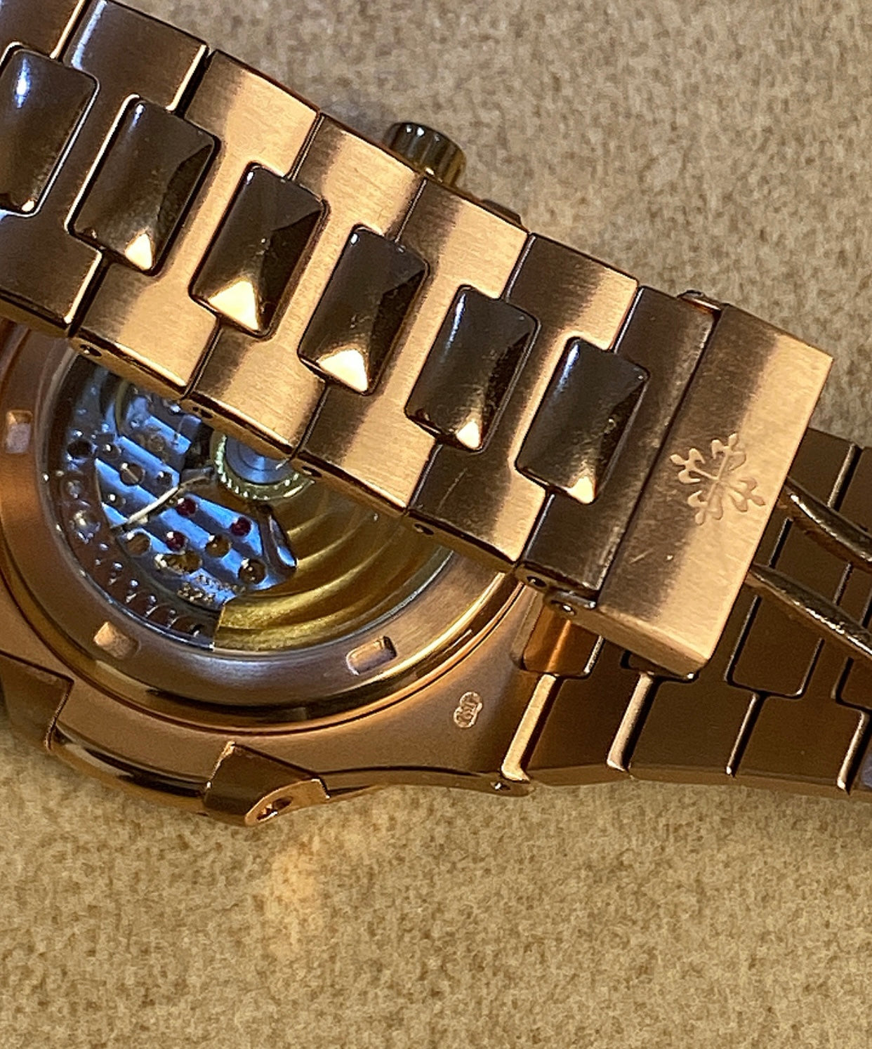patek philippe 5711- تطابق ١٠٠٪ ماكينة سويسري باتيك فيليب نوتليس كلين قطعه واحده