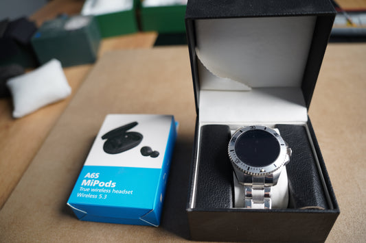 ساعه تيتانيوم الجيل الرابع + سماعات ماي بودز