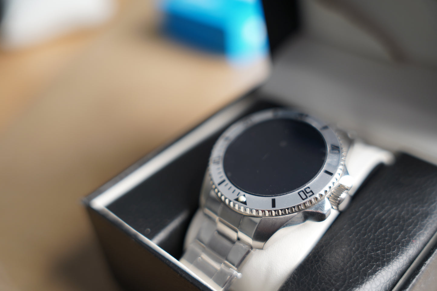 ساعه تيتانيوم الجيل الرابع + سماعات ماي بودز