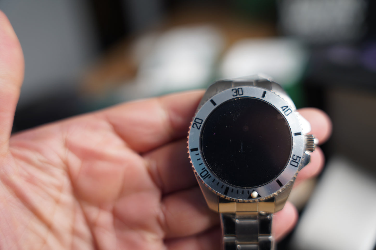 ساعه تيتانيوم الجيل الرابع + سماعات ماي بودز