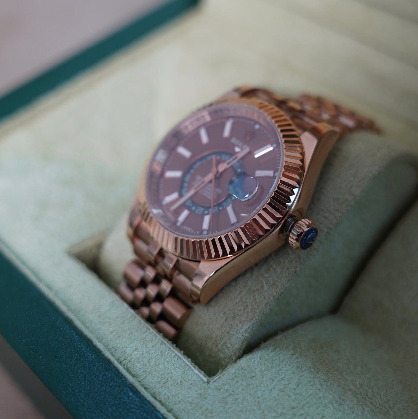 42 mm السعر بالاردني ٣٠٠ دينار رولكس سكاي دولر روز جولد سوبر كواليتي