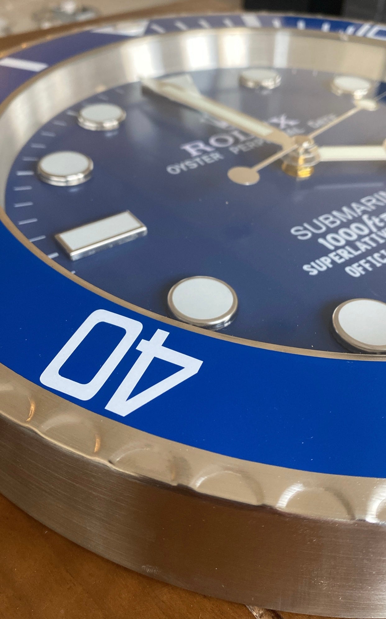 ساعه رولكس سميرف لون ازرق جداريه