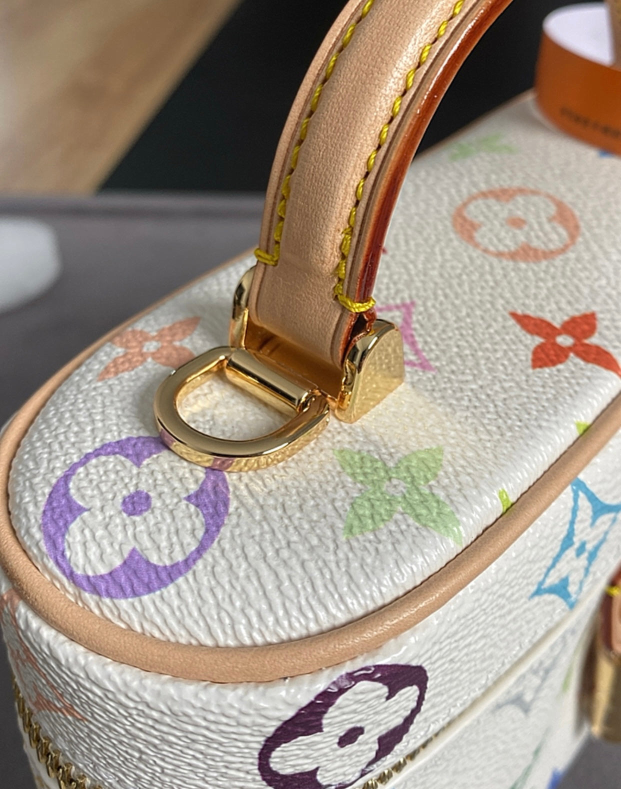 LV Monogram MulticolorLimted - الجنطة طبق الأصل لا تميز متوفر قطعة واحدة