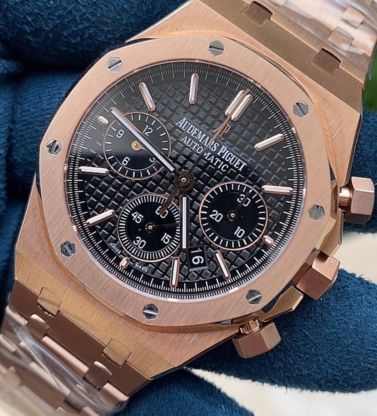 Ap Chronograph clean- طبق الأصل لا تميز عن الأصلية