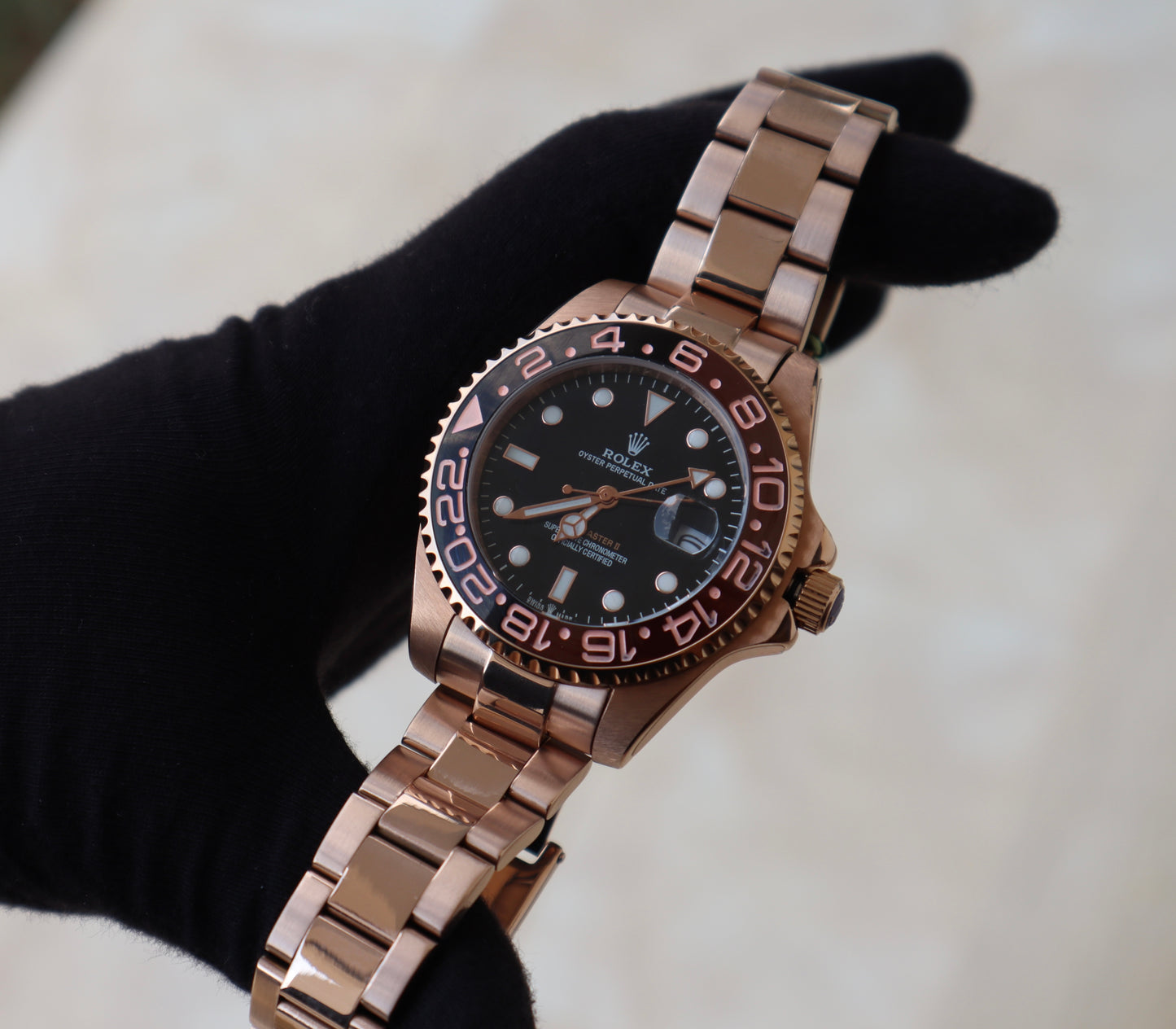 (السعر بالدينار الأردني 300 دينار)Rolex GMT Master RootBeer  رولكس روت بير جراند ماستر اوتوماتيك