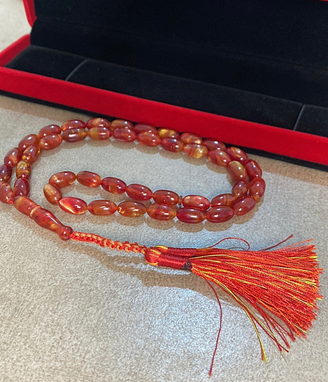 سبحة حجر سندلوس نقي ١٠٠٪  S17- متوفر قطعة واحدة من هذا التصميم