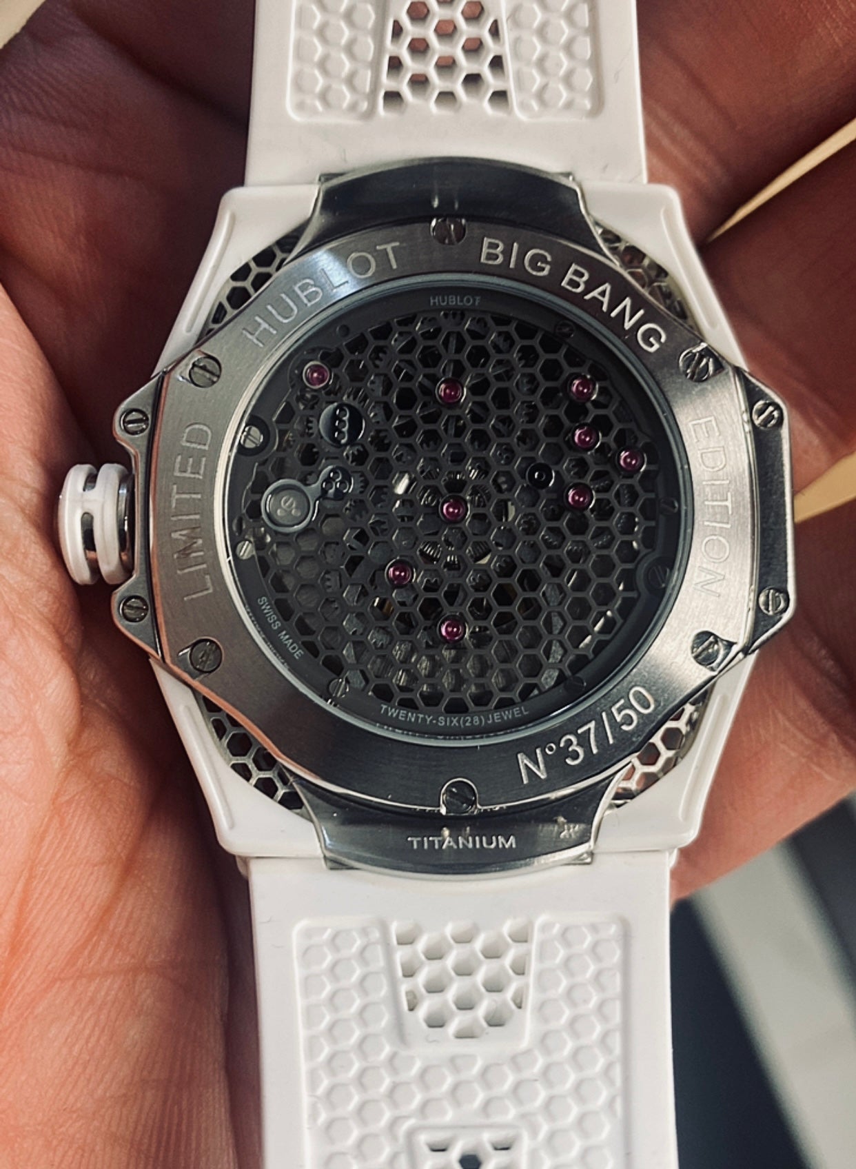 Hublot BigBang 2024 - هابلوت بيج بانج ابيض  كلون ماستر طبق الاصل