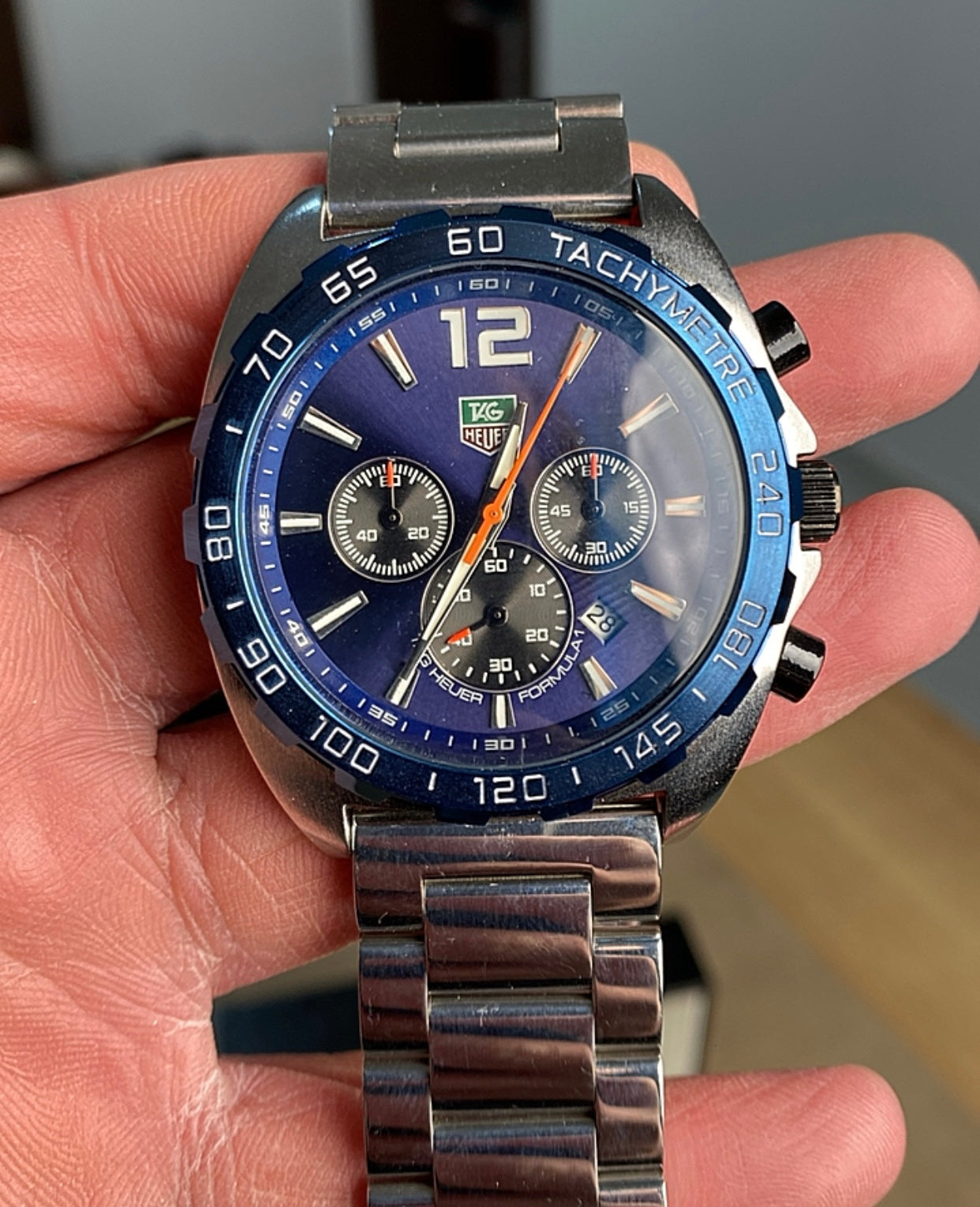 43 mm ساعه تاج هيرور فورميلا وارد امازون امريكي - متوفر ٣ قطع فقط