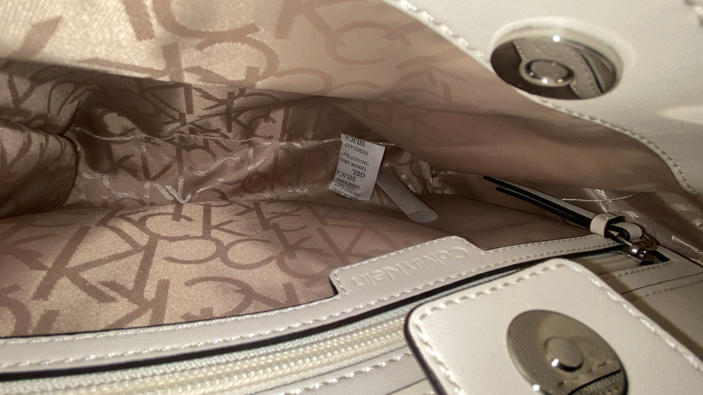 جنطه كالفن كلاين آصليه جديده - تصفيه امريكيه