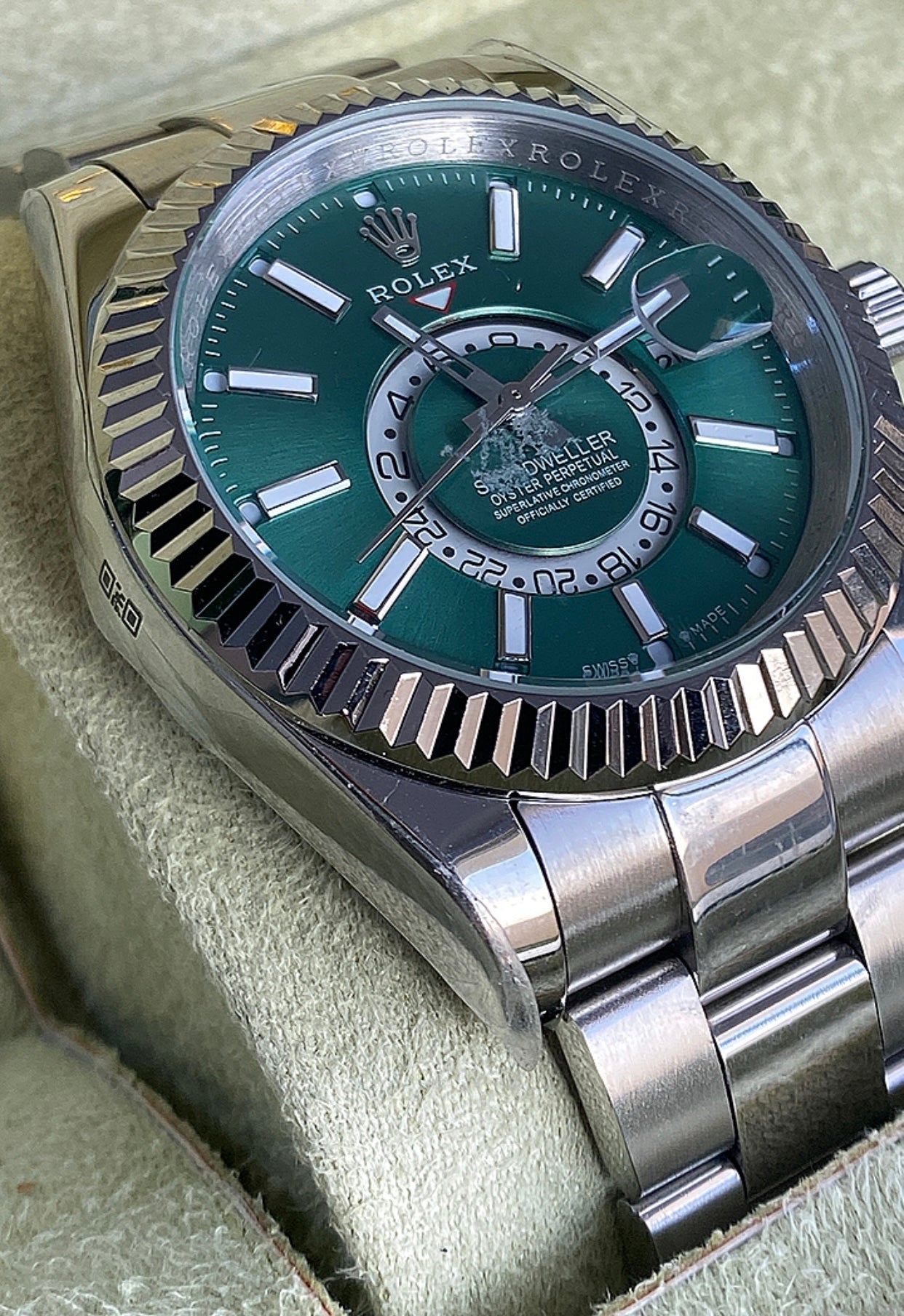 42 mm  رولكس سكاي دولر جرين ديل - الساعة كلون ١٠٠٪