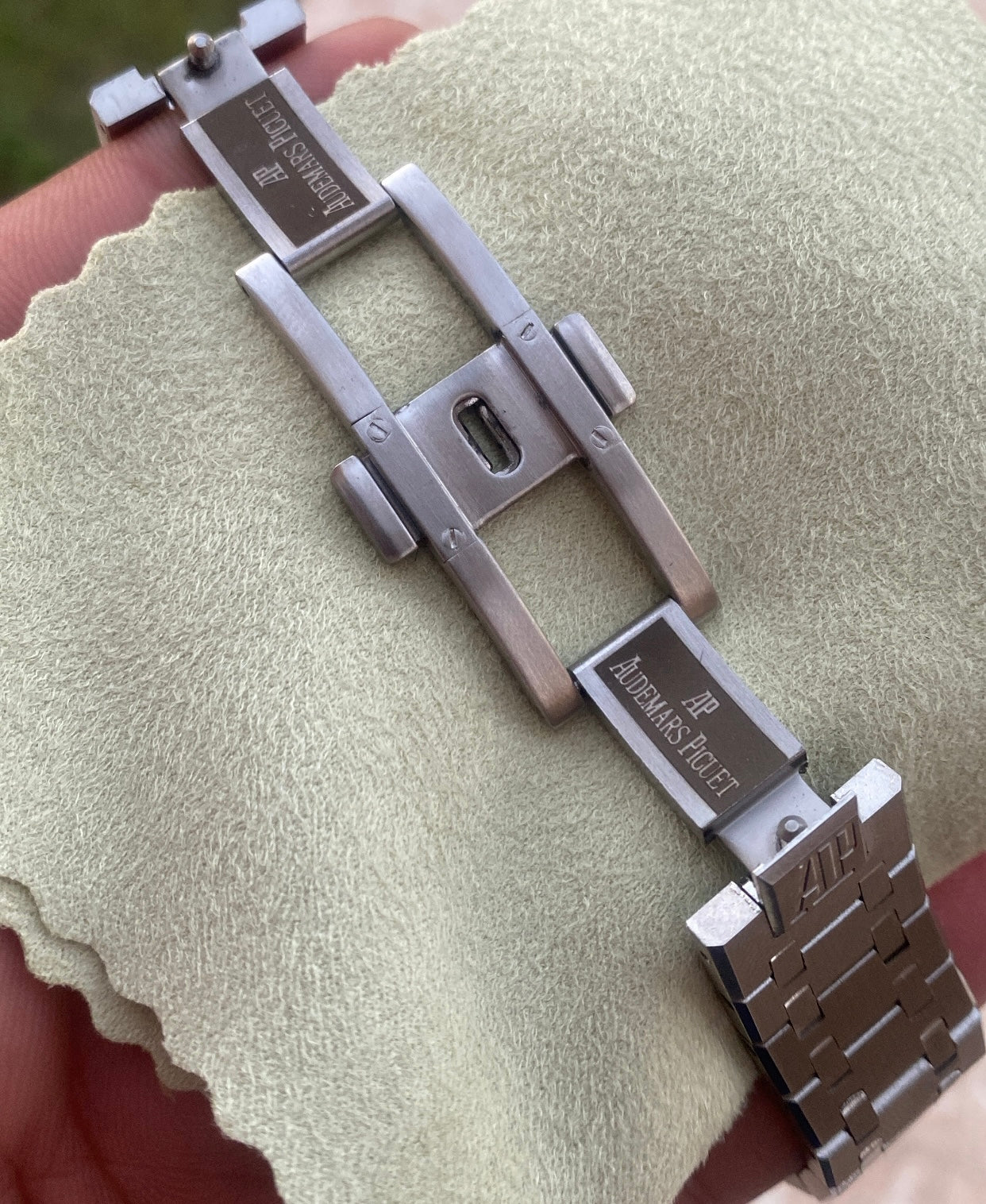 41 mm ساعه AP مستعمله