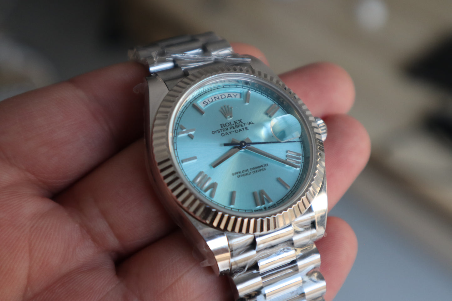 رولكس داي ديت بلاتينيم مينا ايس بلو - الساعة مطابقة بشكل مو طبيعي  (السعر بالاردني 2000 دينار واصلة لعمان)