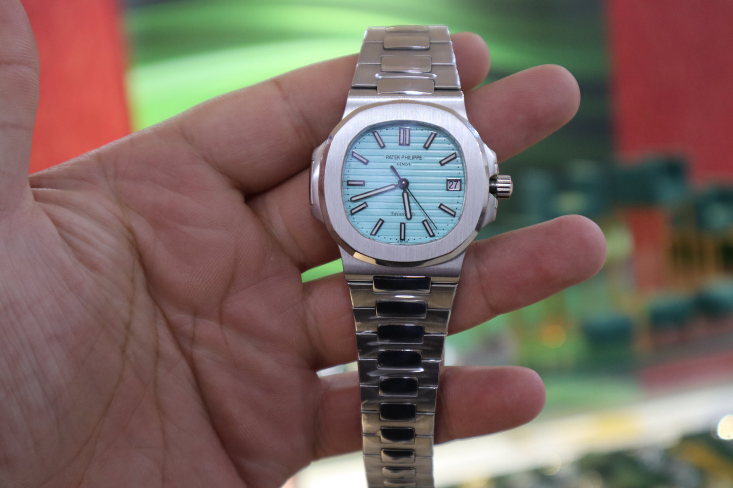 PATEK PHILIPPE 5711 - باتيك فيليب باتيك تيفاني اعلى كواليتي طبق الأصل  (السعر بالاردني 600دينار واصلة لعمان)