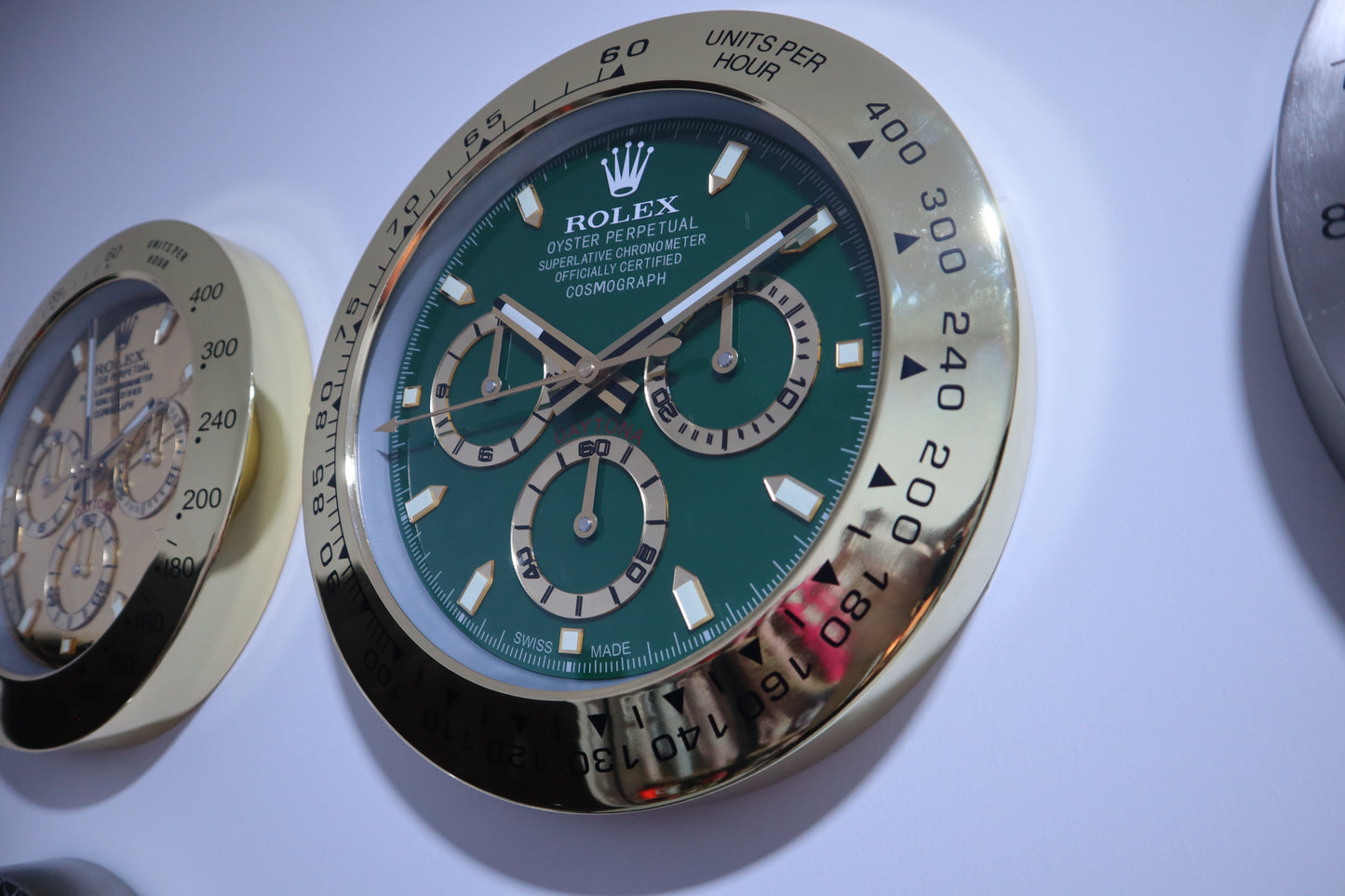 ساعة رولكس الجدارية ( جودة عالية جداً صناعة يدوية ) سعر الحبة 250 ألف