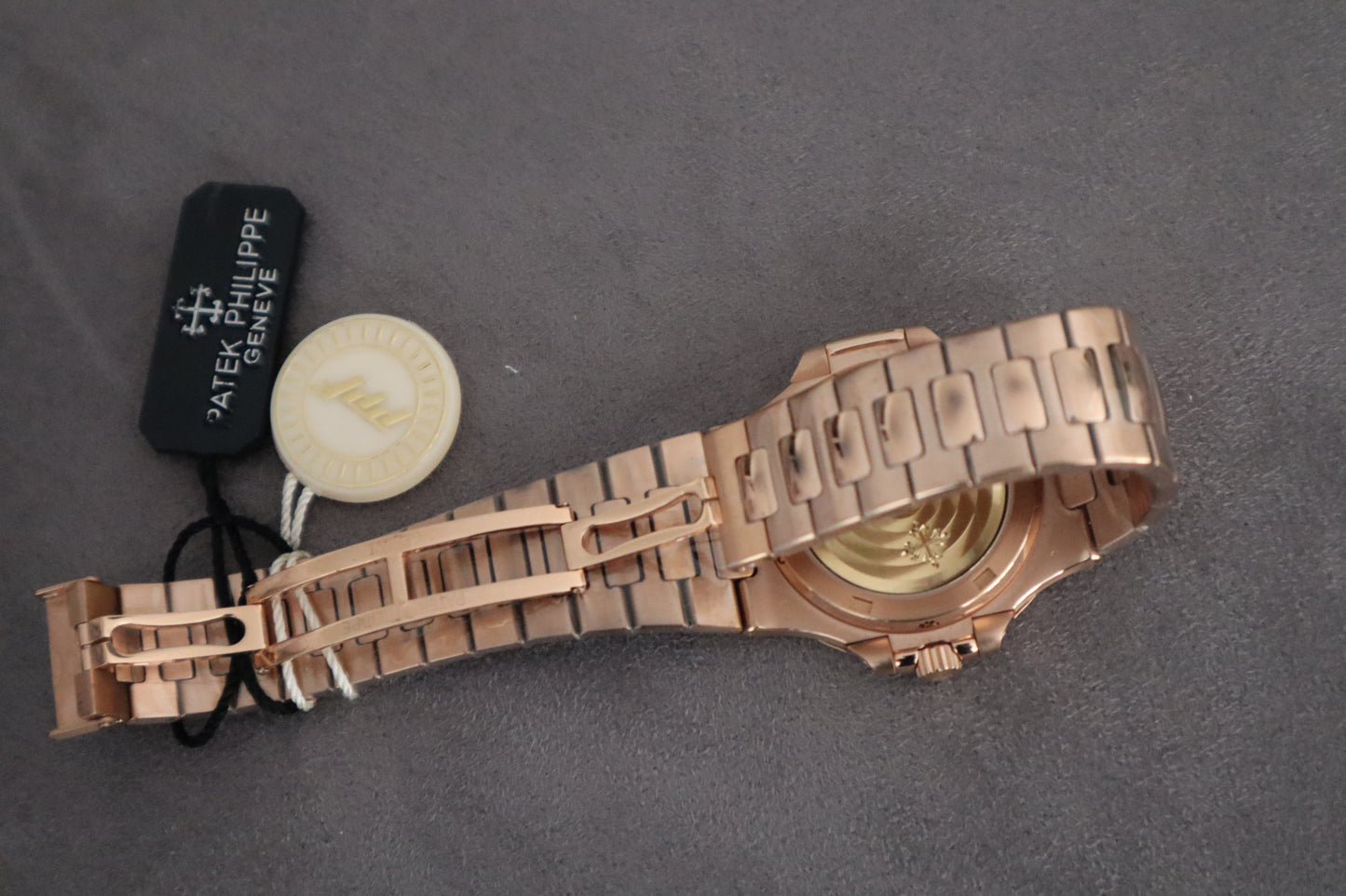 PATEK Philippe  Nautilus Rose Gold Clean - نوتيلس فول روزجولد كلين حبة واحدة