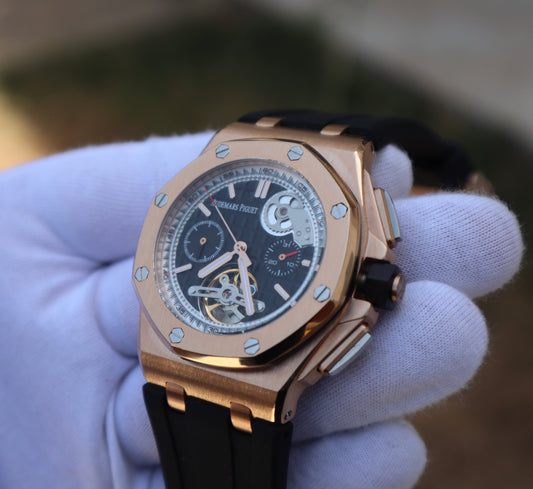 AP ROYAL OAK OFFSHORE- اوديمارس اوف شور كرونوجراف  قطعة واحدة اصدار نادر طبق الأصل