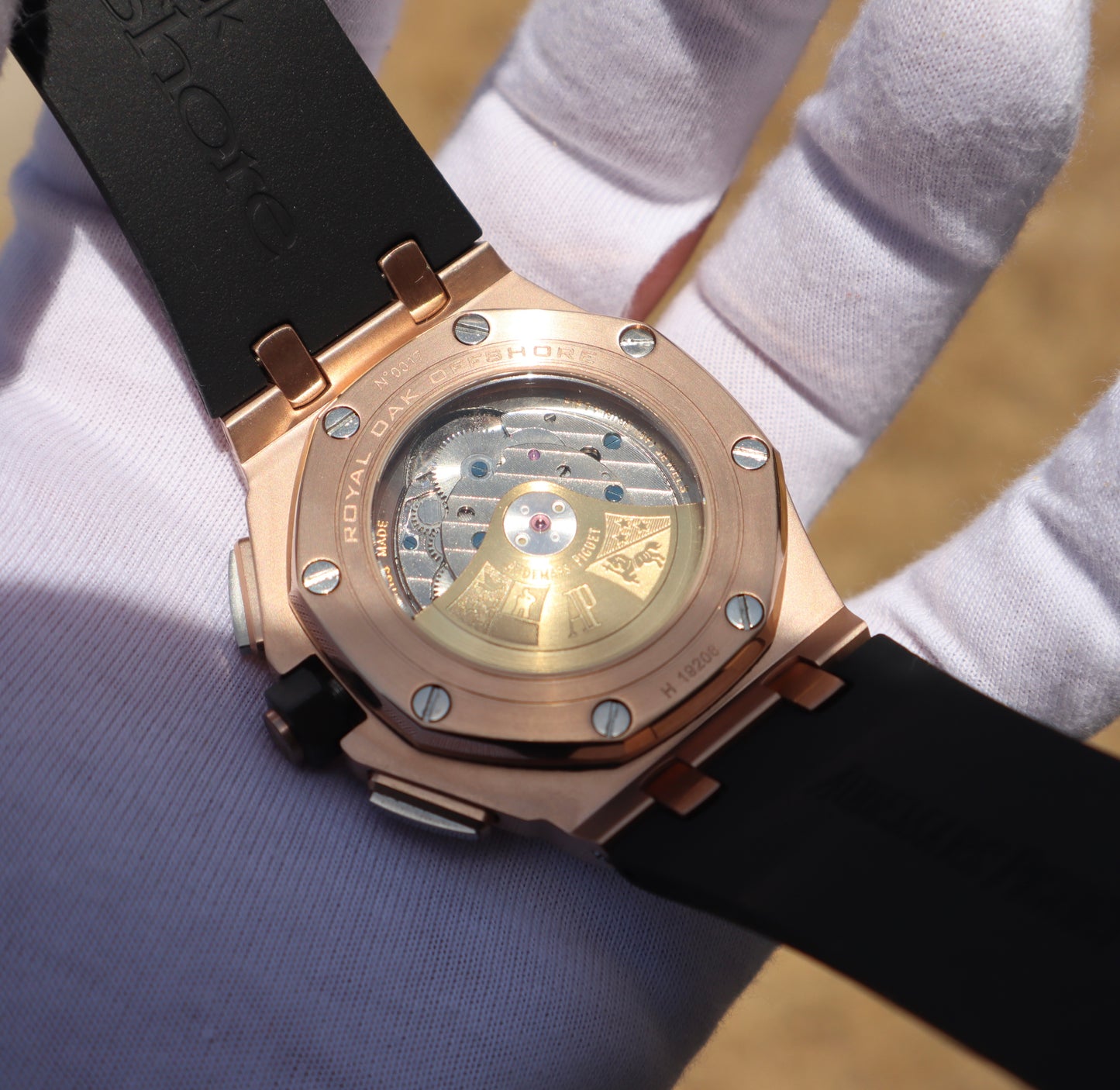 AP ROYAL OAK OFFSHORE- اوديمارس اوف شور كرونوجراف  قطعة واحدة اصدار نادر طبق الأصل