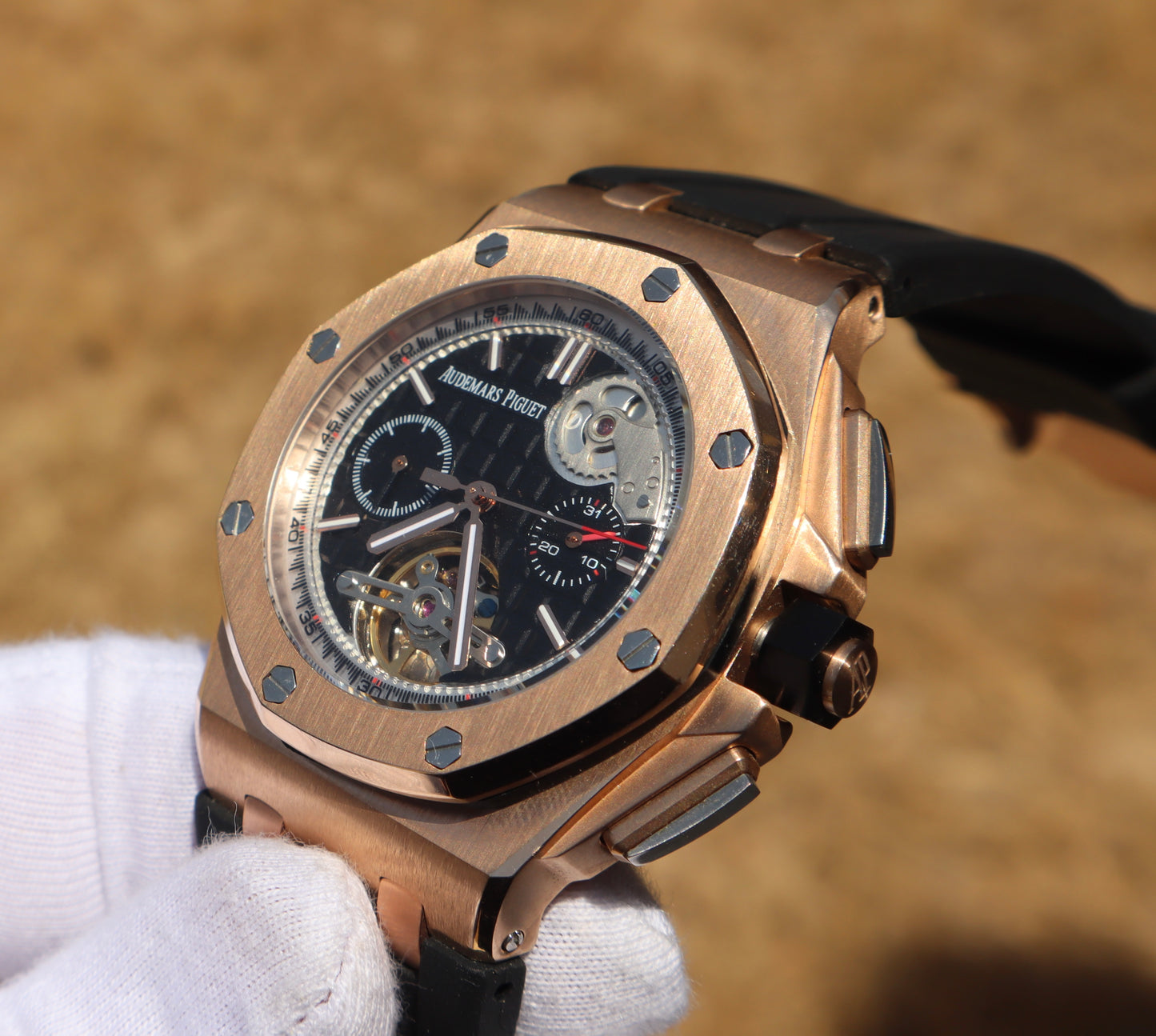 AP ROYAL OAK OFFSHORE- اوديمارس اوف شور كرونوجراف  قطعة واحدة اصدار نادر طبق الأصل