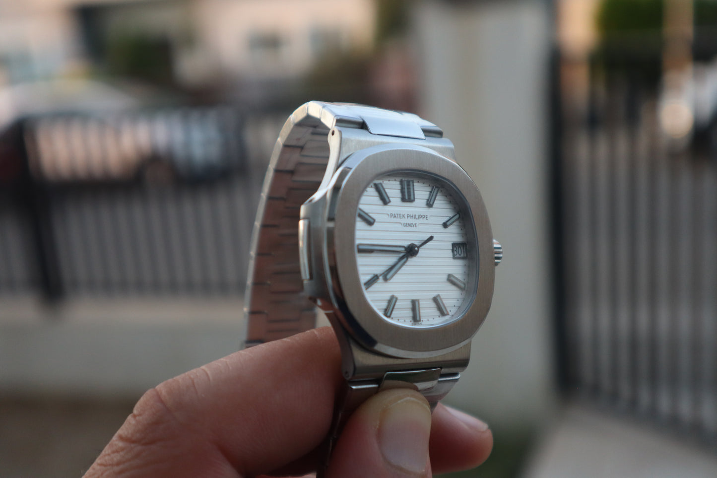 باتيك فيليب نوتلس ٥٧١١ مينا ابيض - كلين اعلى جودة